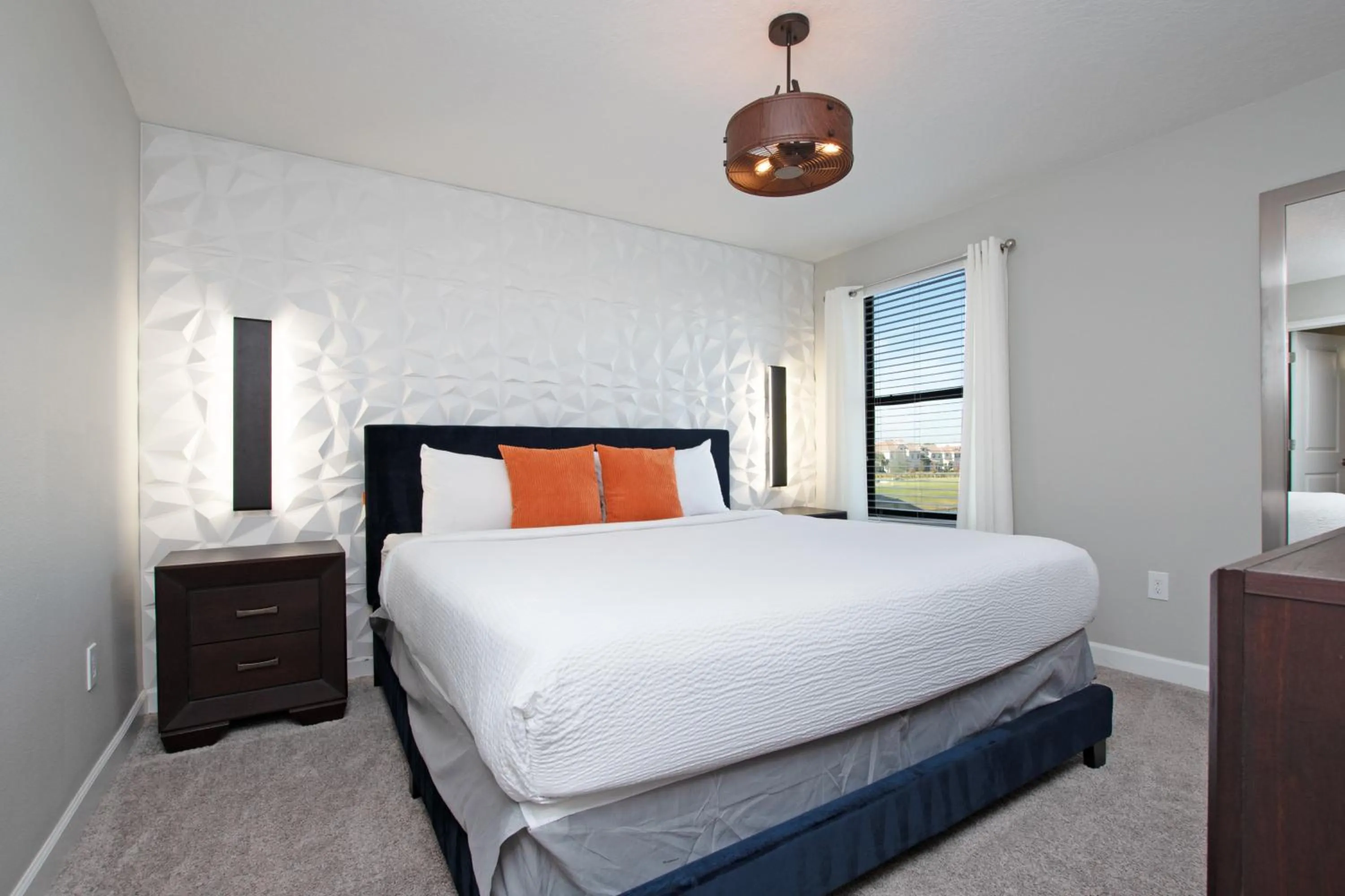 Bed in Private PoolSpa GameRoom near WDW Sleeps 25