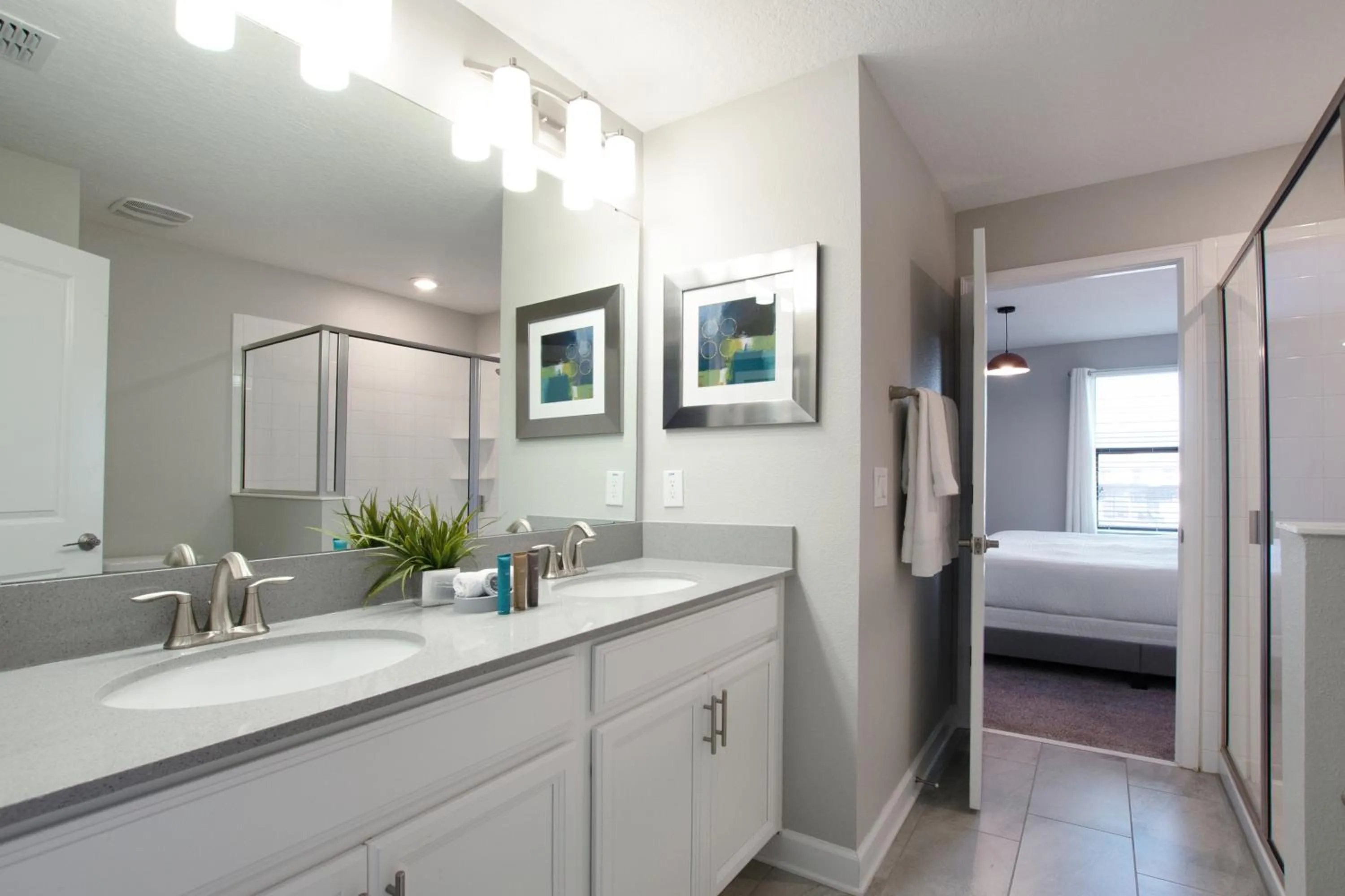 Bed in Private PoolSpa GameRoom near WDW Sleeps 25