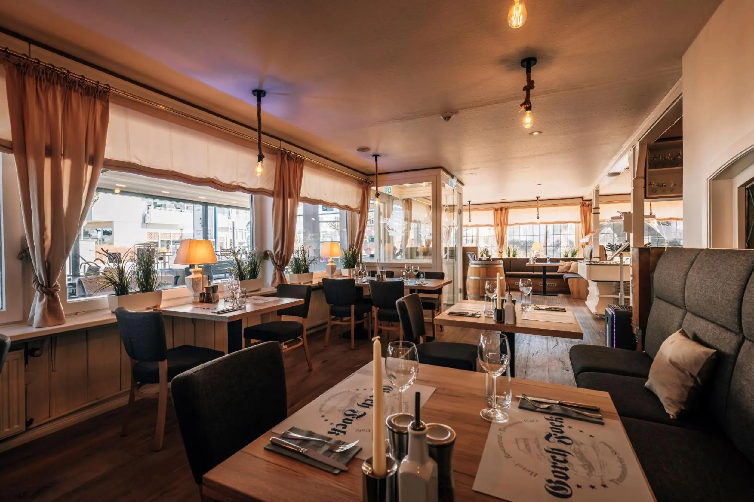 Restaurant/places to eat in Hotel Gorch Fock
