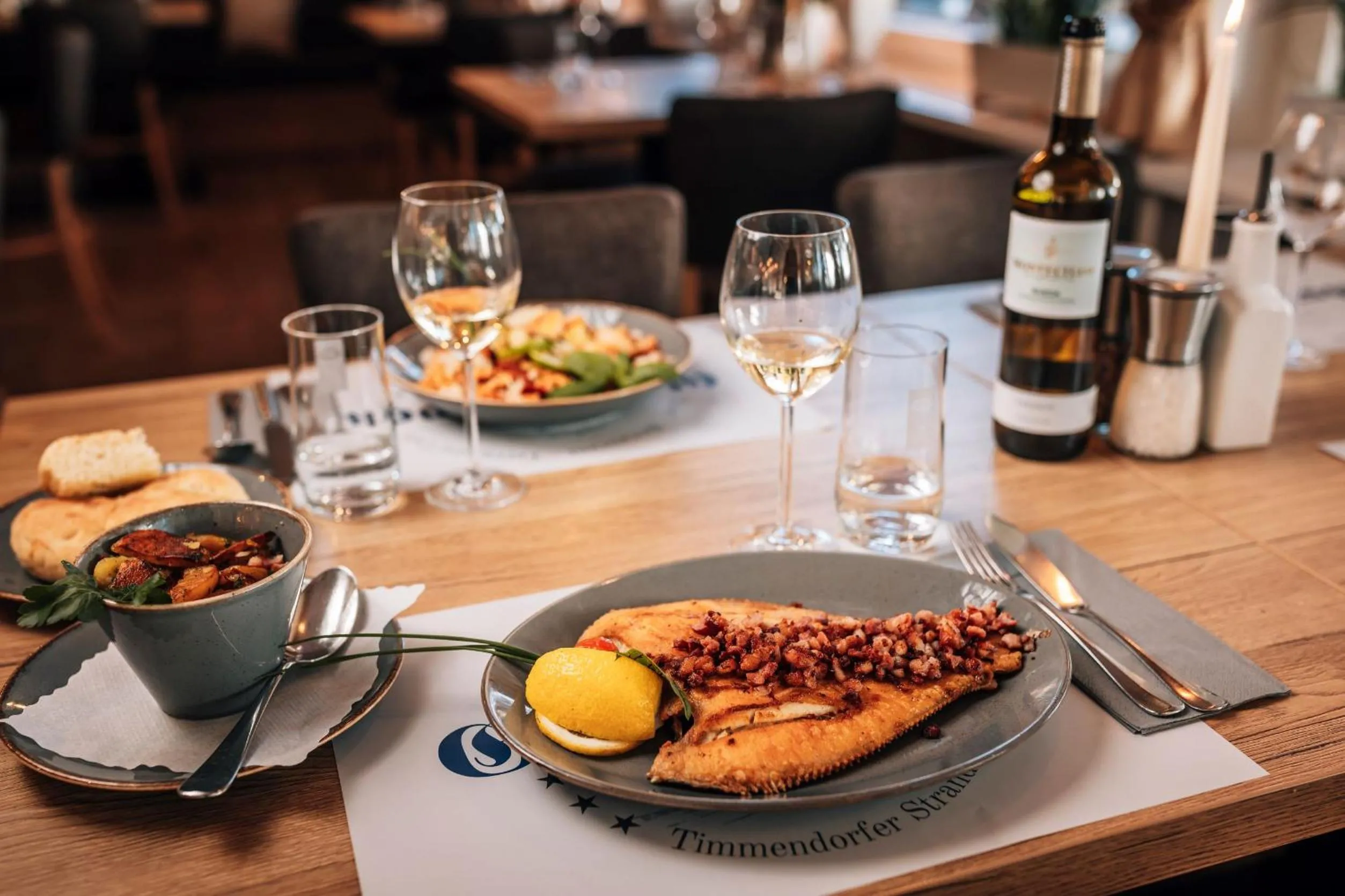 Restaurant/places to eat in Hotel Gorch Fock