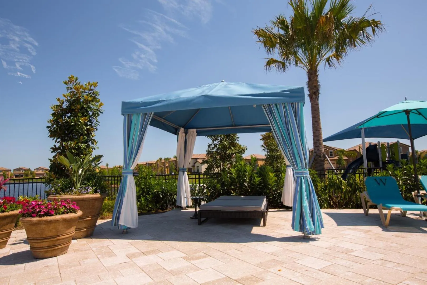 Townhome Splash Pool BBQ FREE Water Park