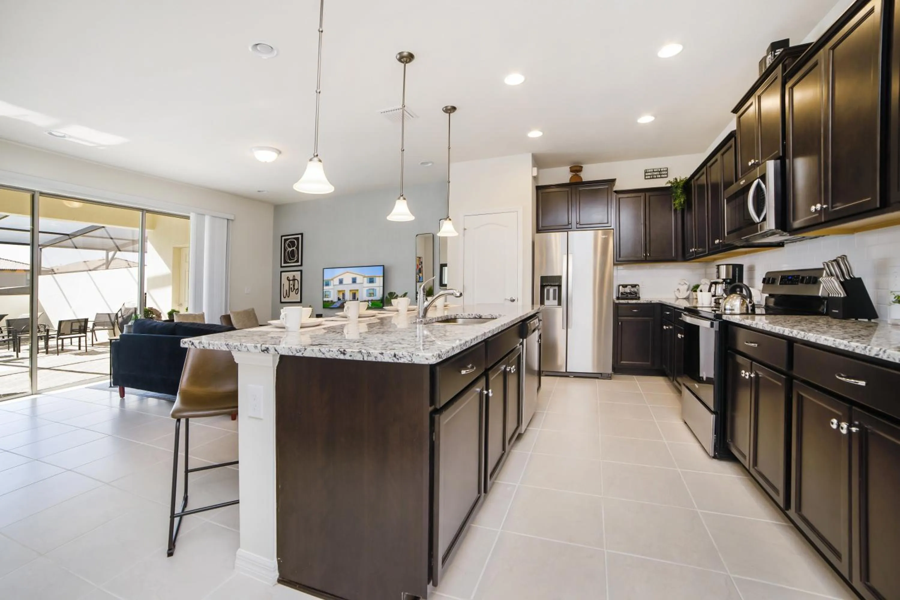 Townhome Splash Pool BBQ FREE Water Park