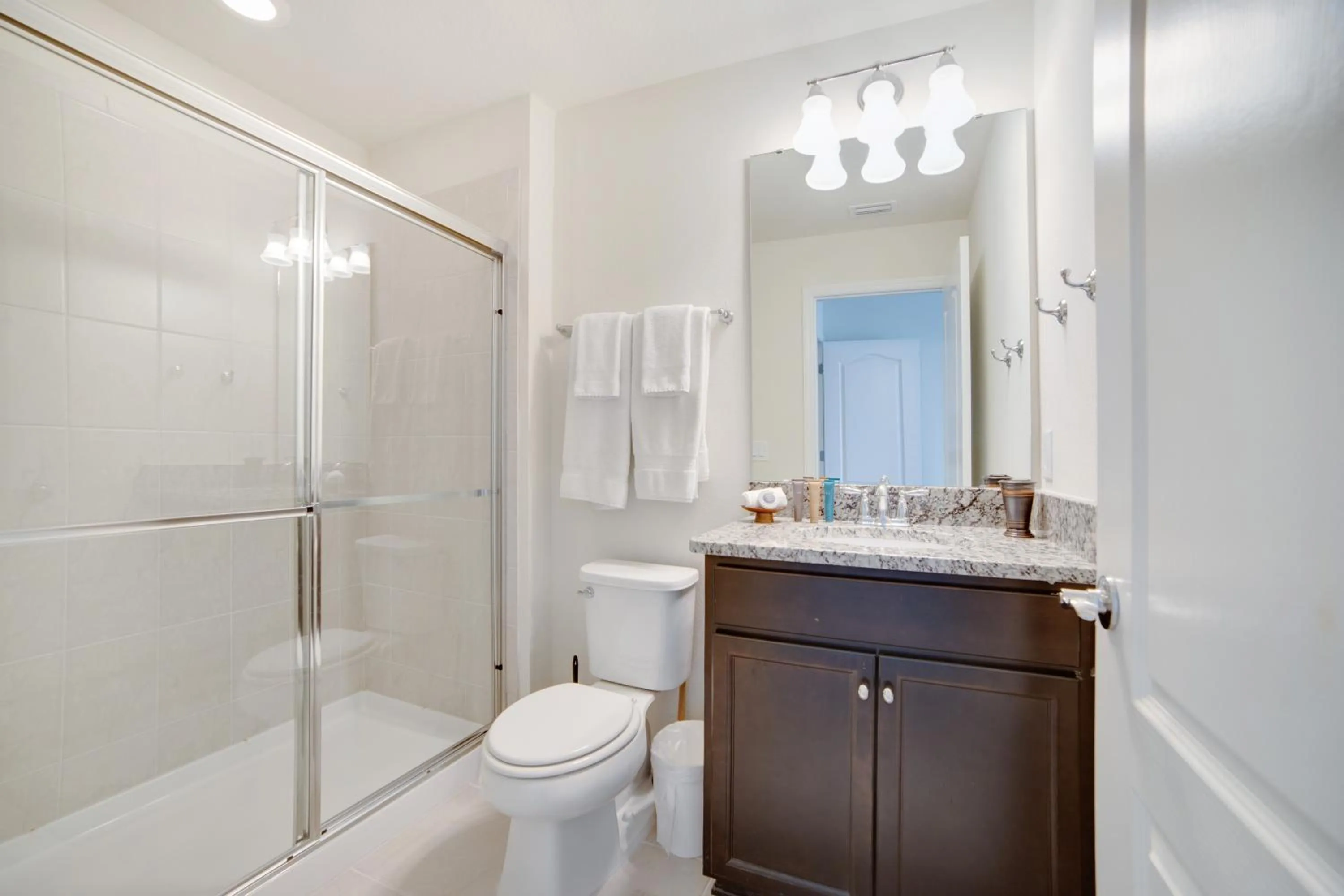 Townhome Splash Pool BBQ FREE Water Park