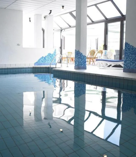Swimming pool in Adler Hotel & Restaurant Groß-Gerau