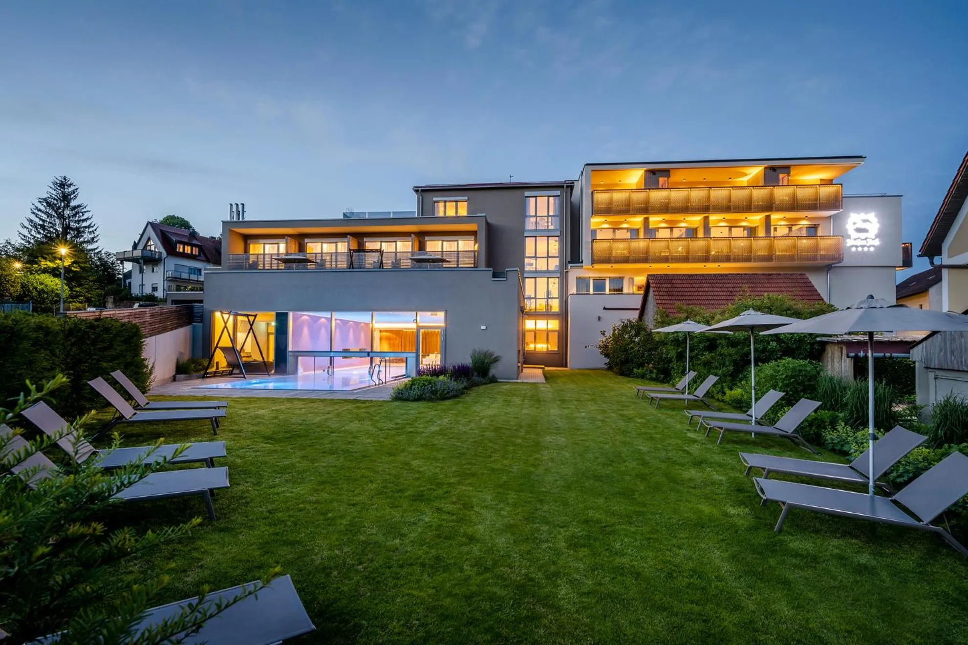 Swimming pool in Landhotel Weißes Roß