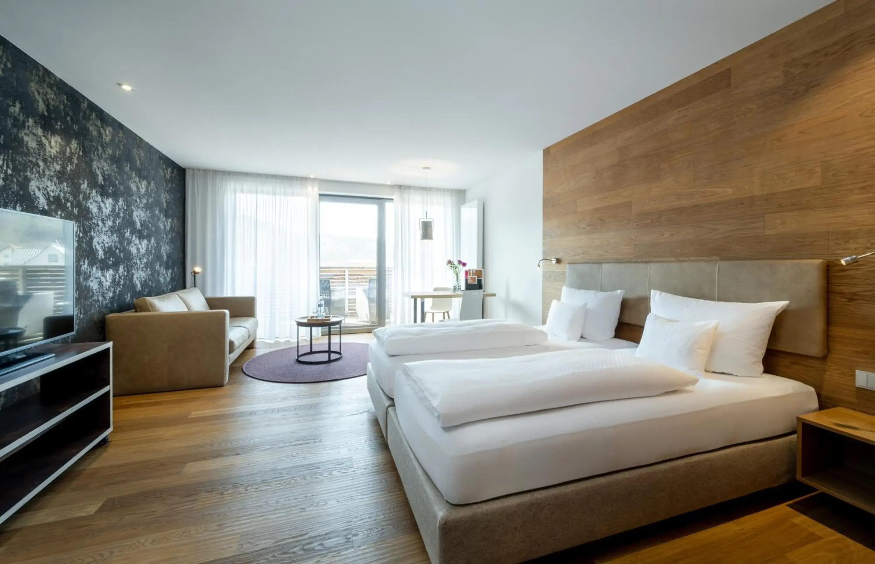 King Room with Balcony in Landhotel Weißes Roß King Room with Balcony in Landhotel Weißes Roß