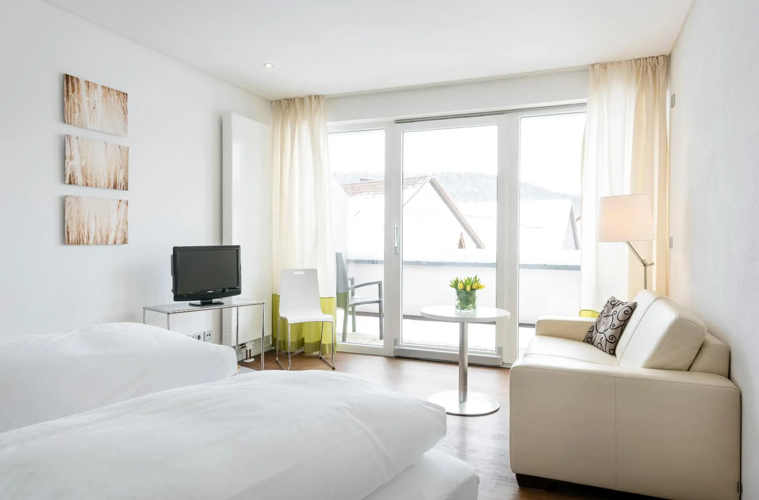 Deluxe Double Room with Balcony - single occupancy in Landhotel Weißes Roß Deluxe Double Room with Balcony - single occupancy in Landhotel Weißes Roß