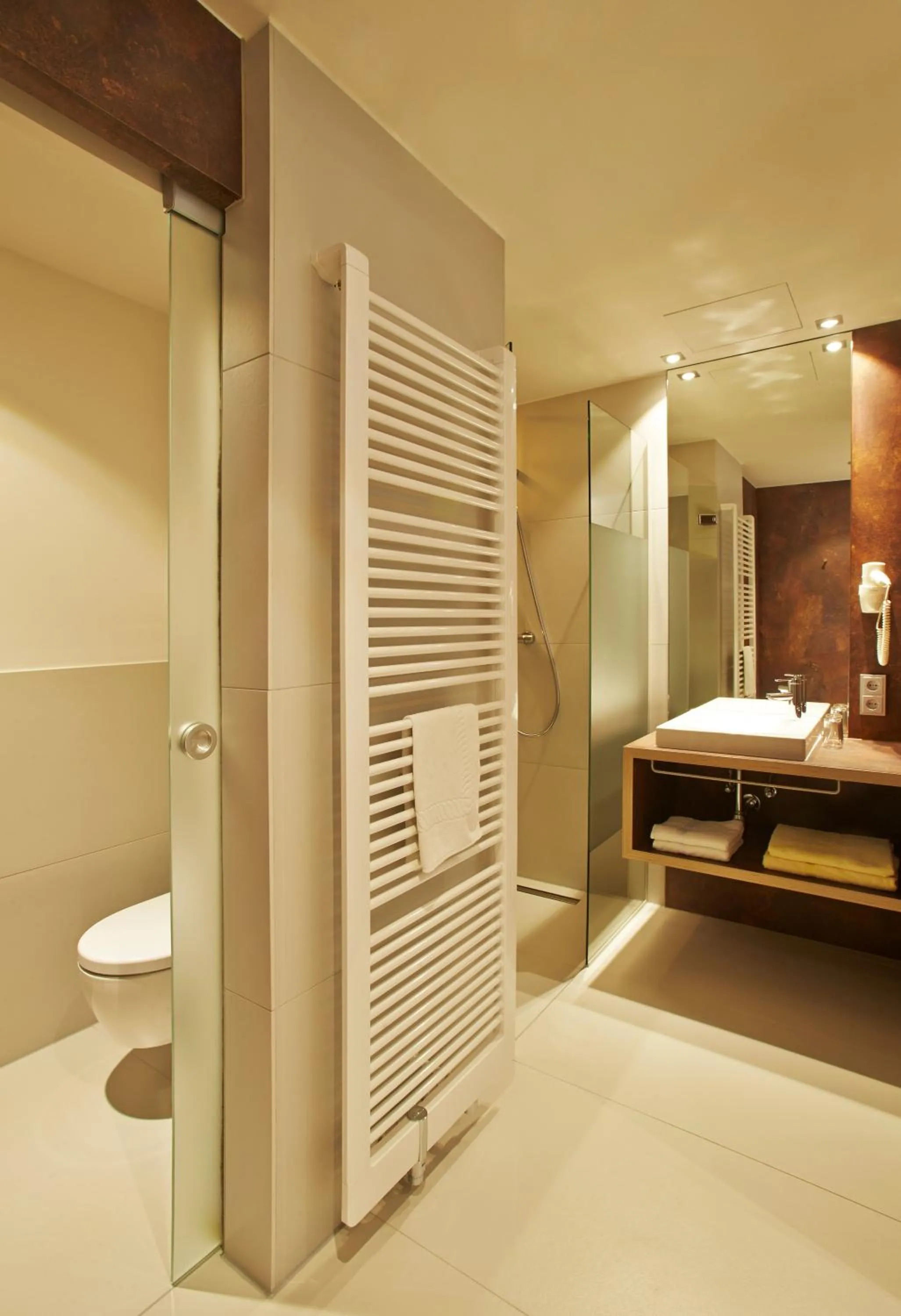 Bathroom, Bed in Landhotel Weißes Roß