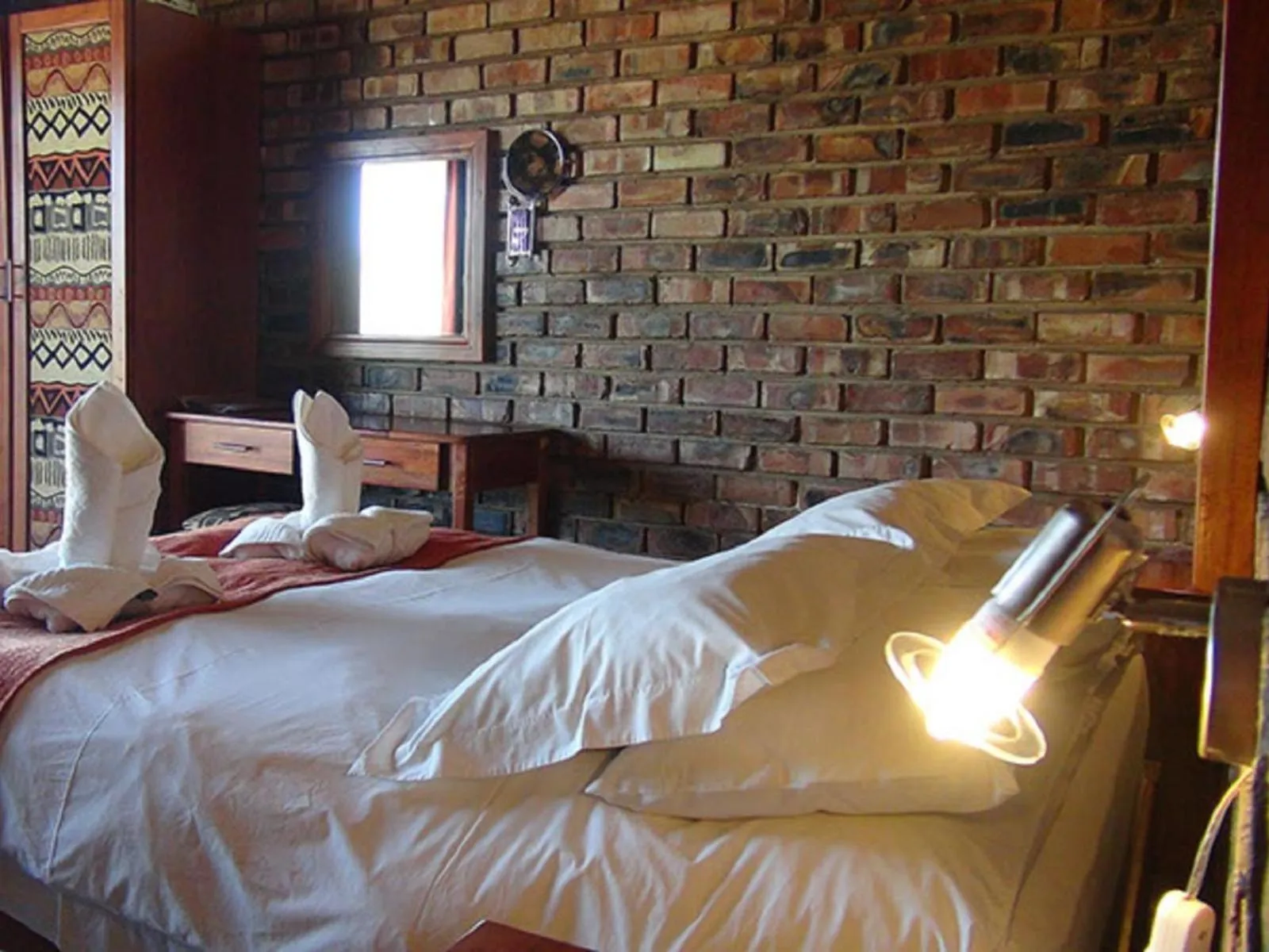 Bed in West Nest Lodge