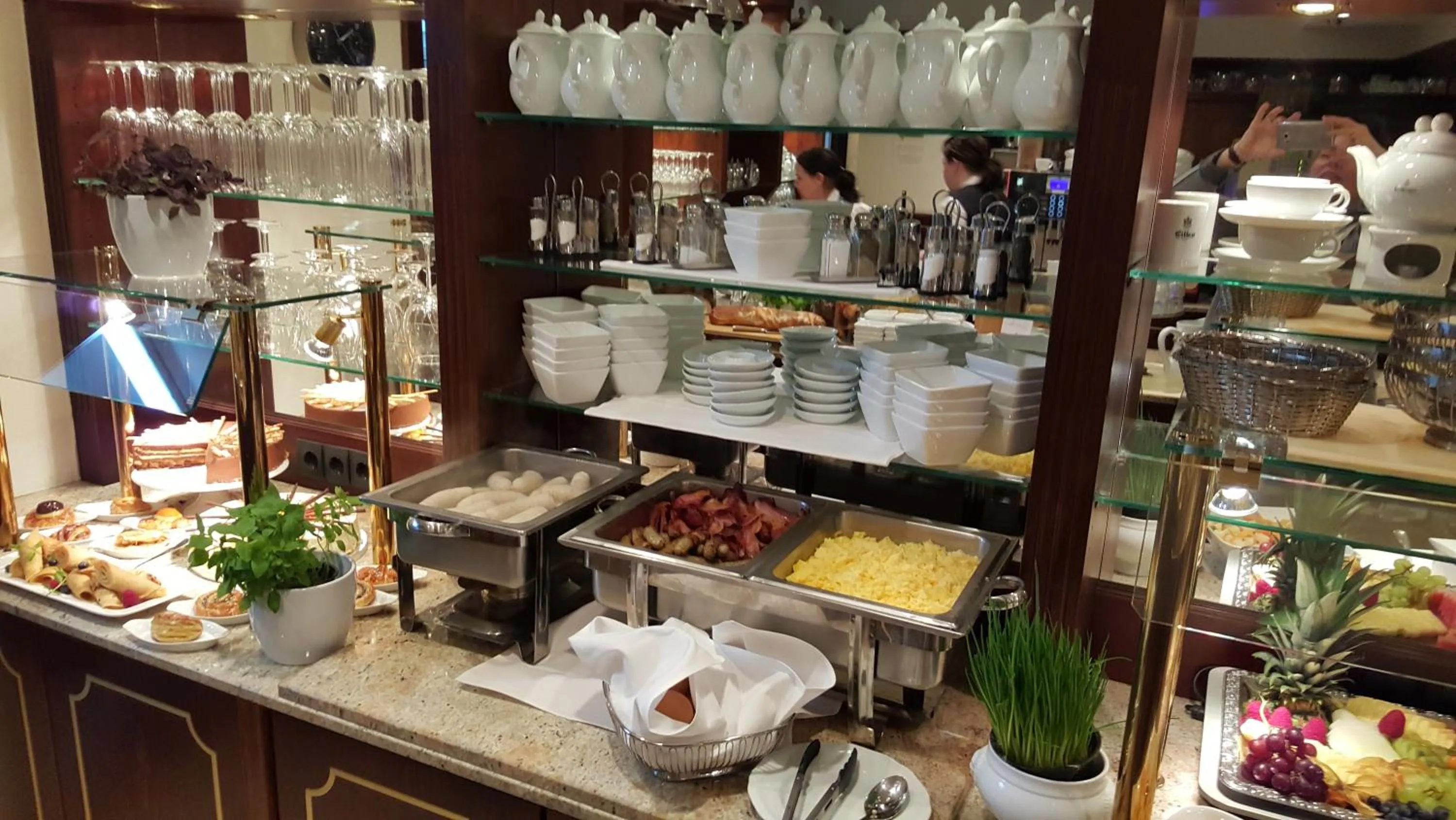 Breakfast in Hotel Graupner