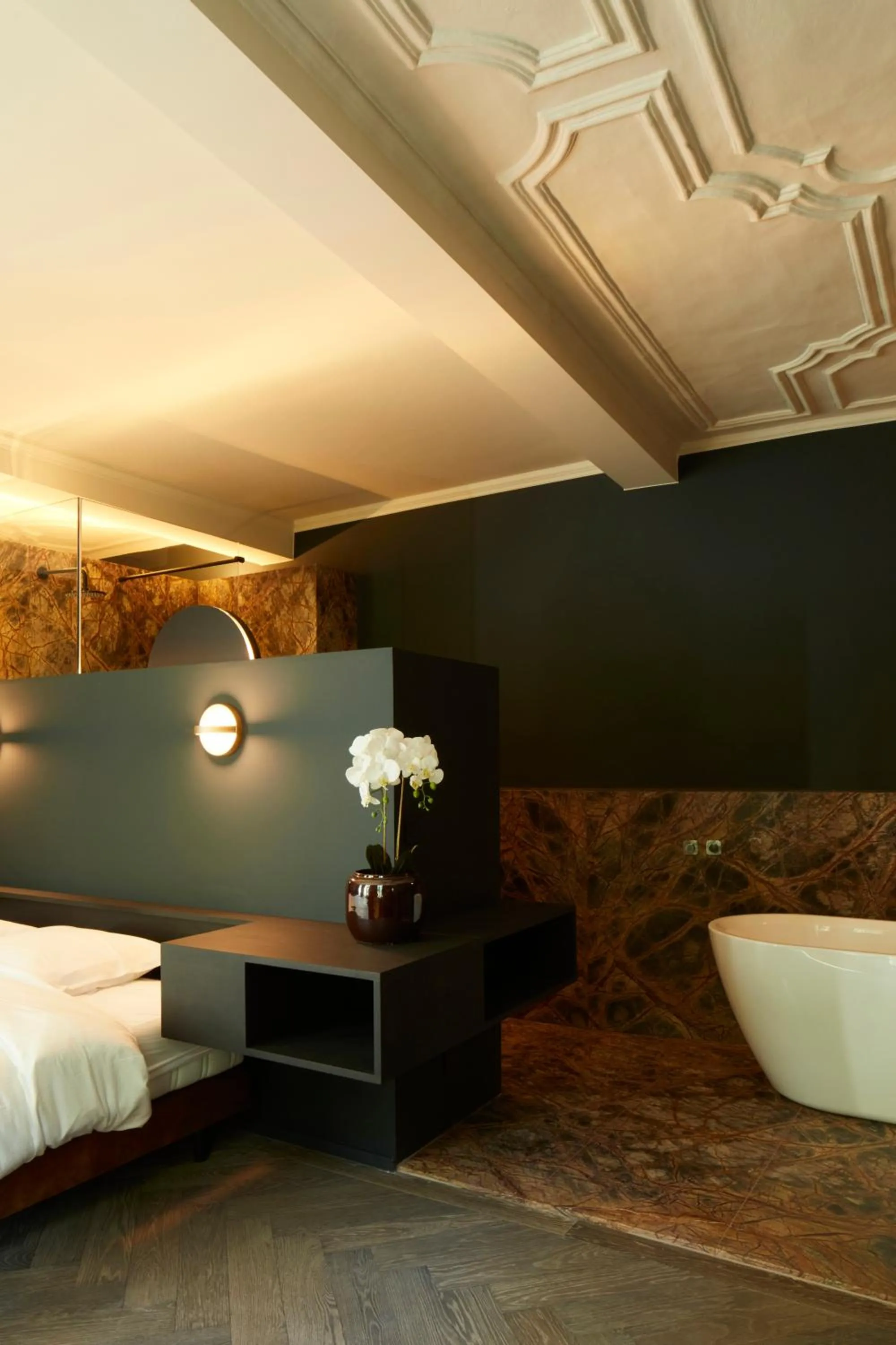 Bathroom, Bed in Nonam Boutique Hotel Gent