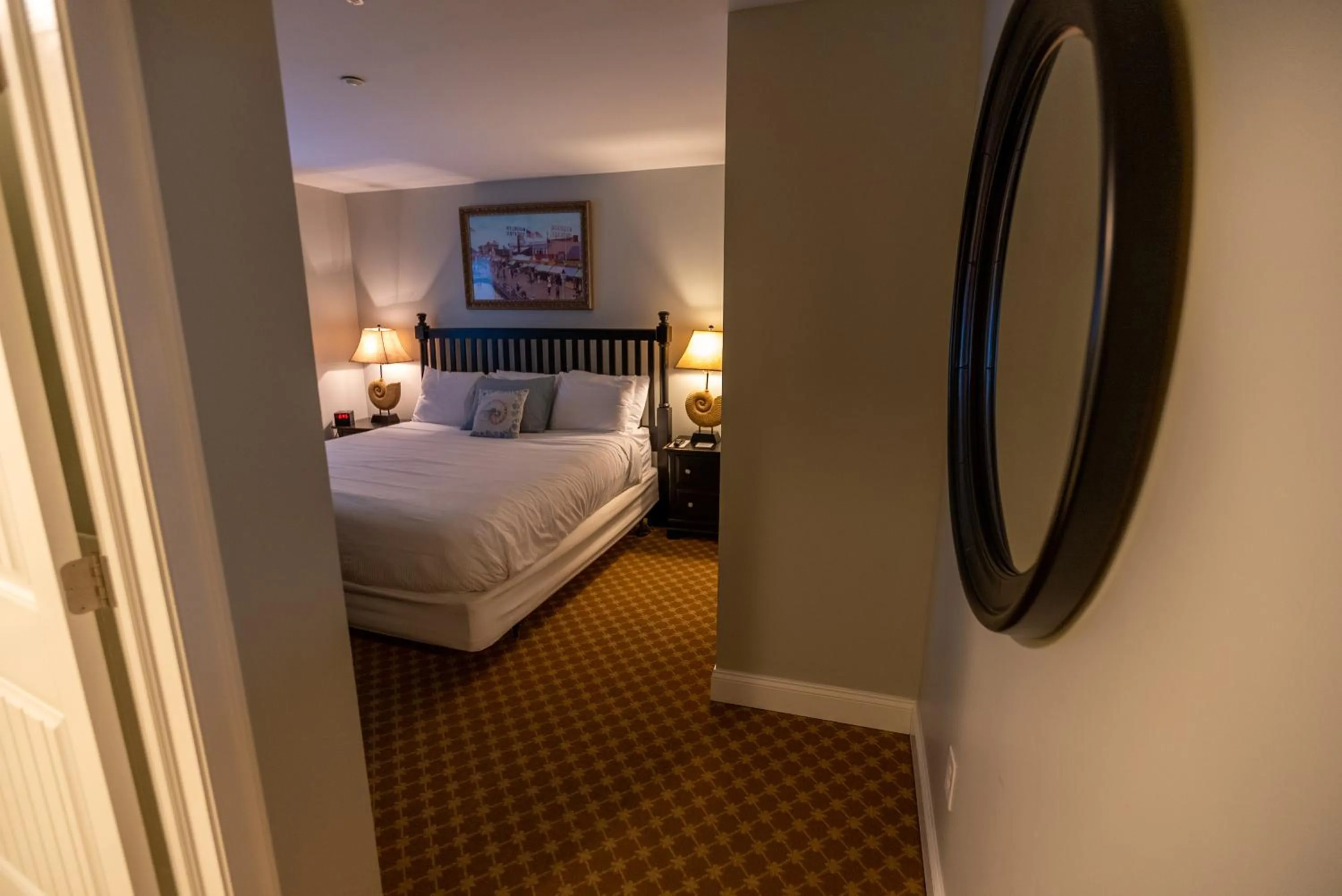 Bed in The Flanders Hotel