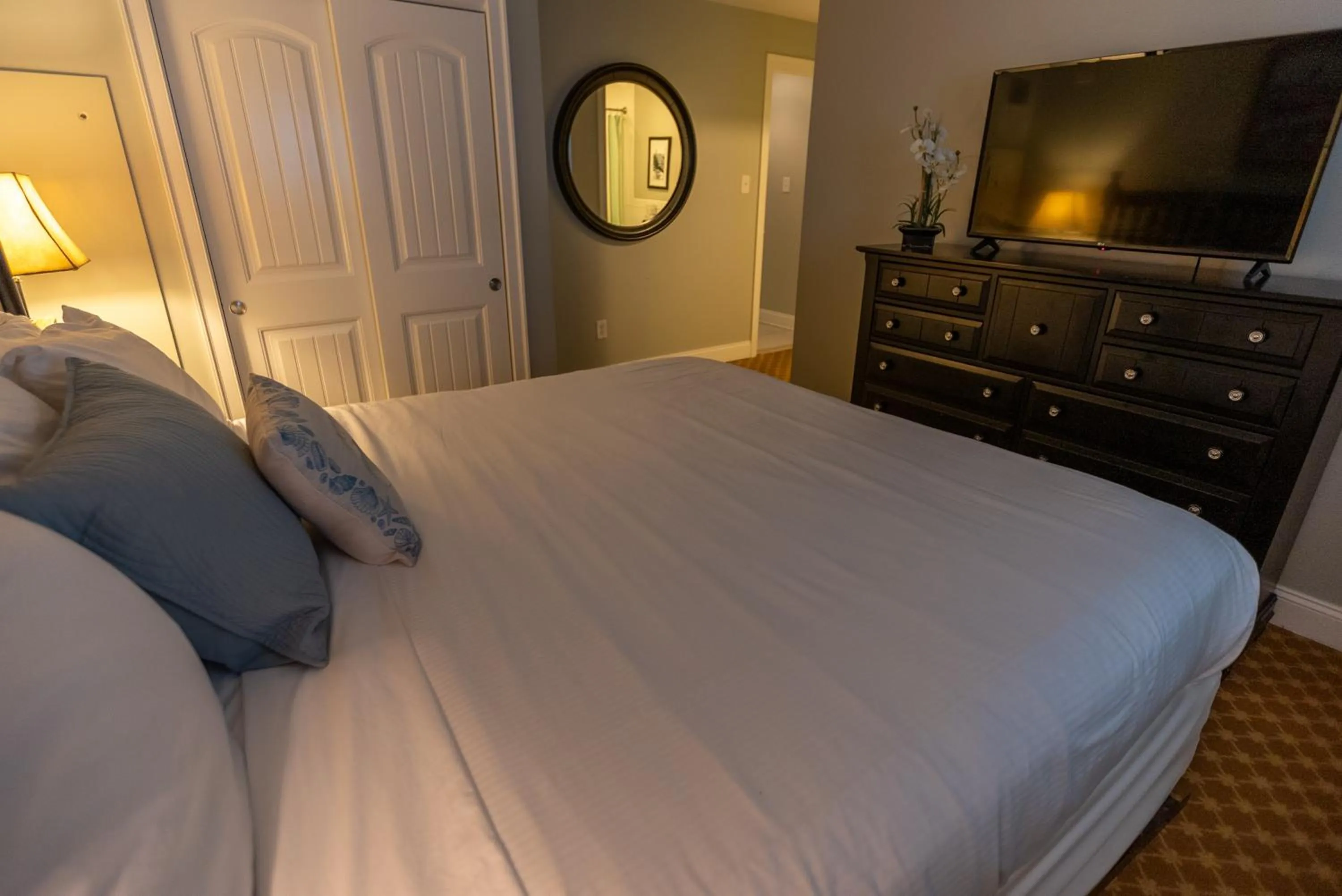 Bed in The Flanders Hotel