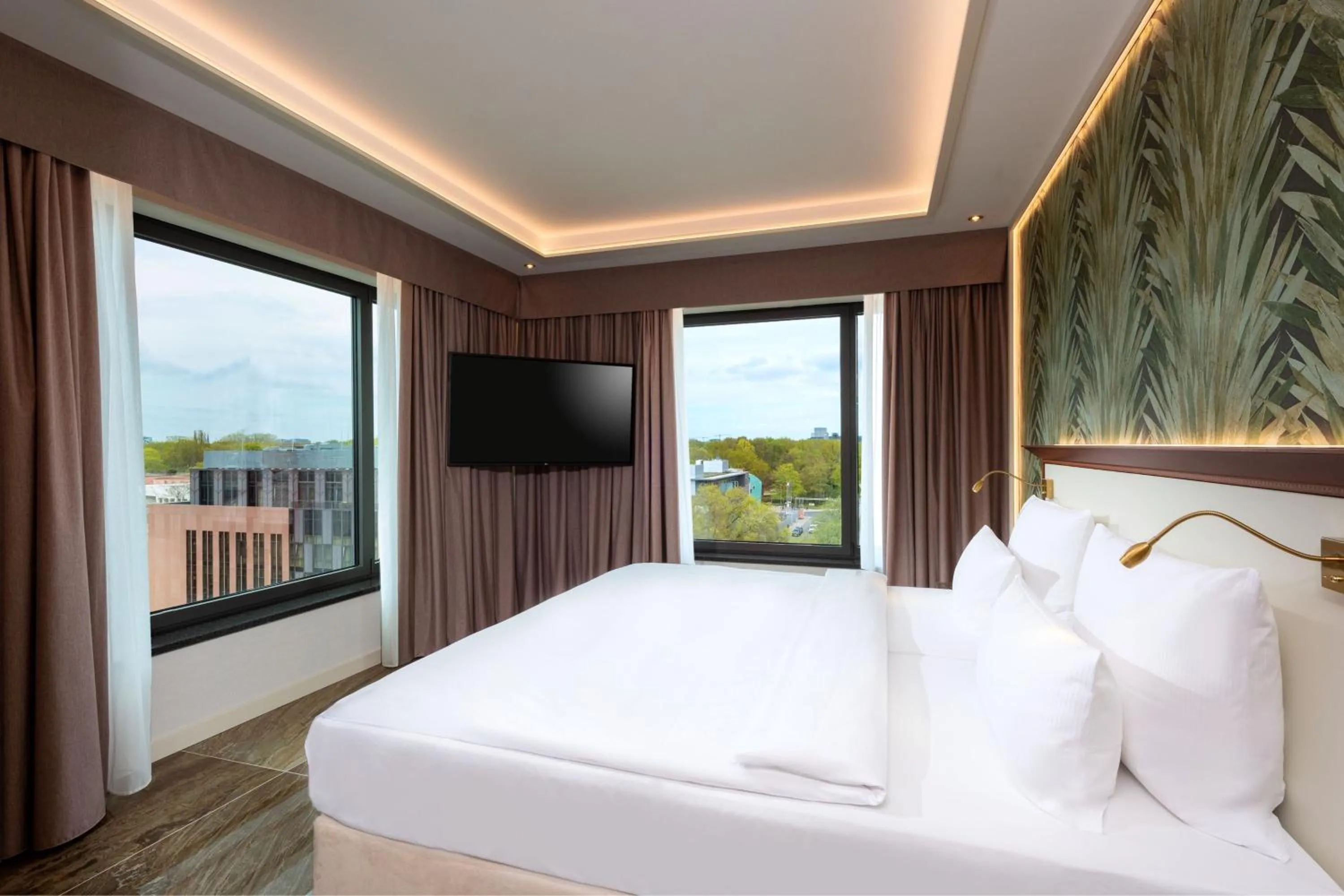 Bedroom, Bed in JW Marriott Hotel Berlin