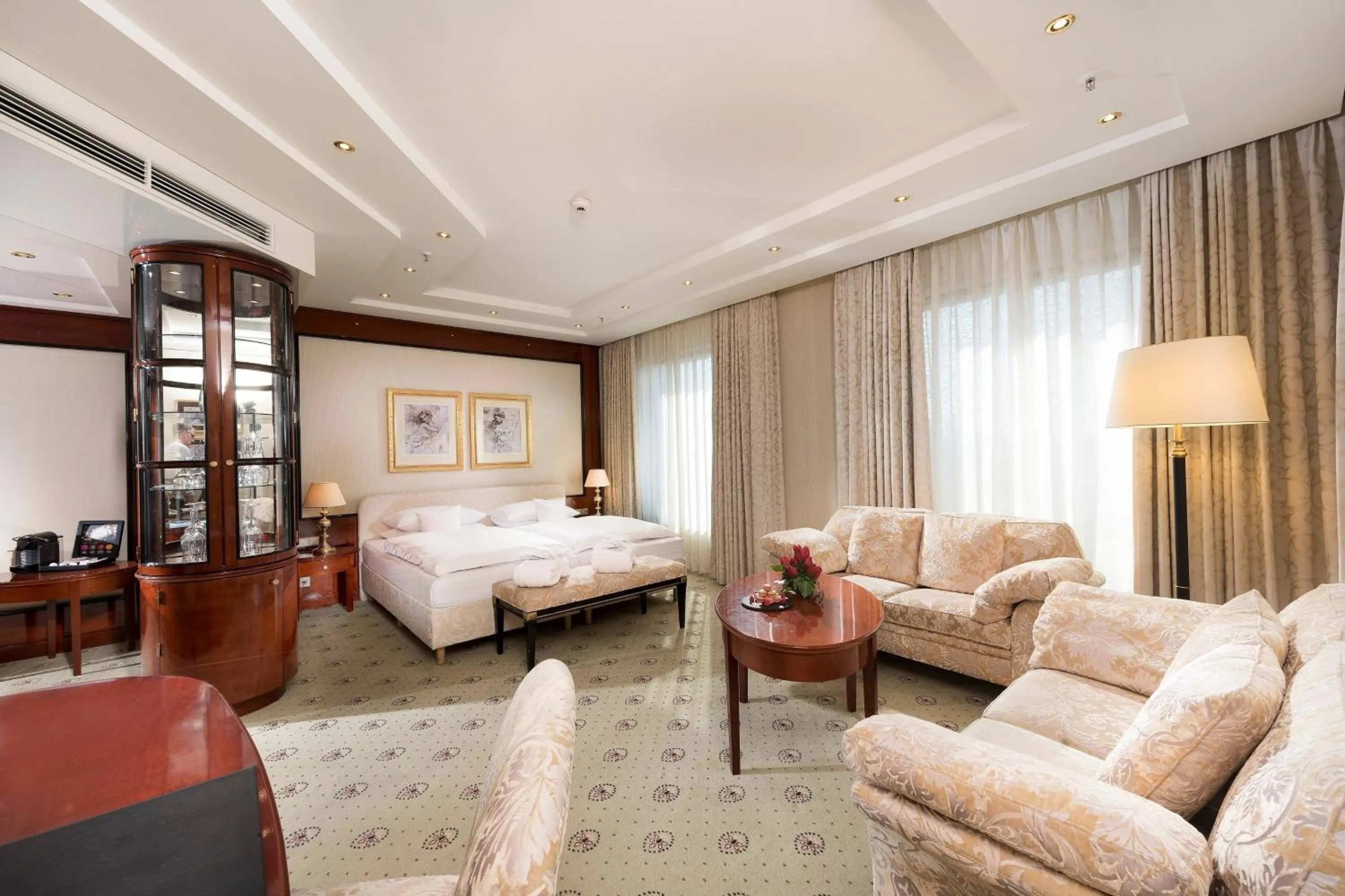 Photo of the whole room, Bed in JW Marriott Hotel Berlin