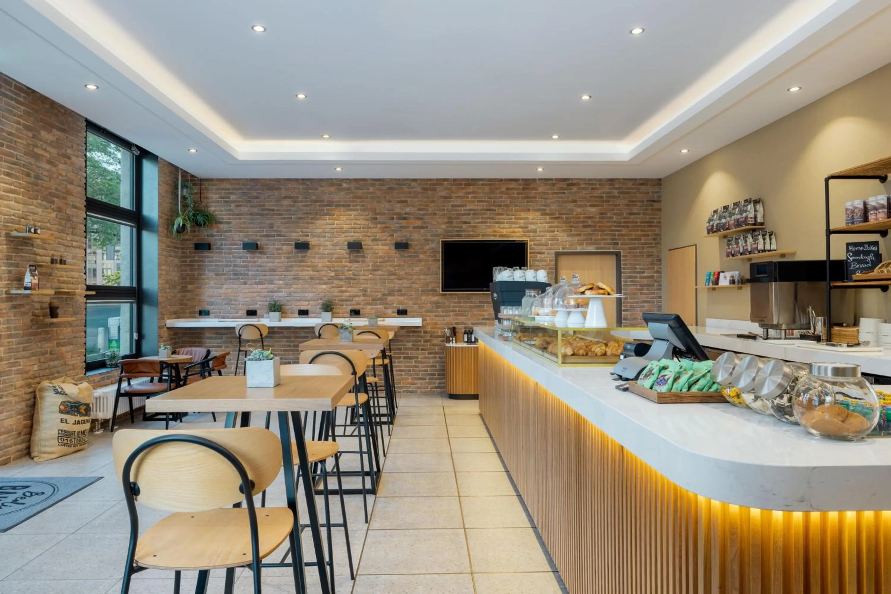 Restaurant/places to eat in JW Marriott Hotel Berlin