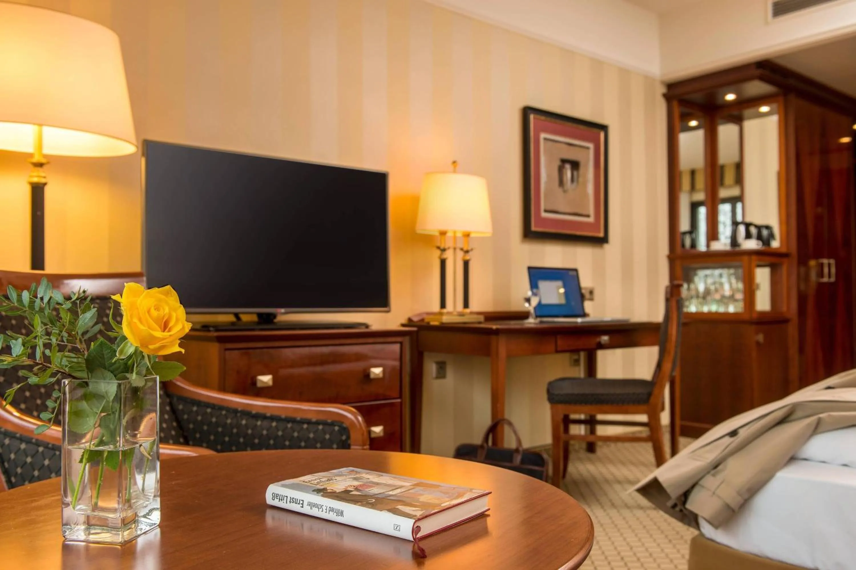 Living room in JW Marriott Hotel Berlin