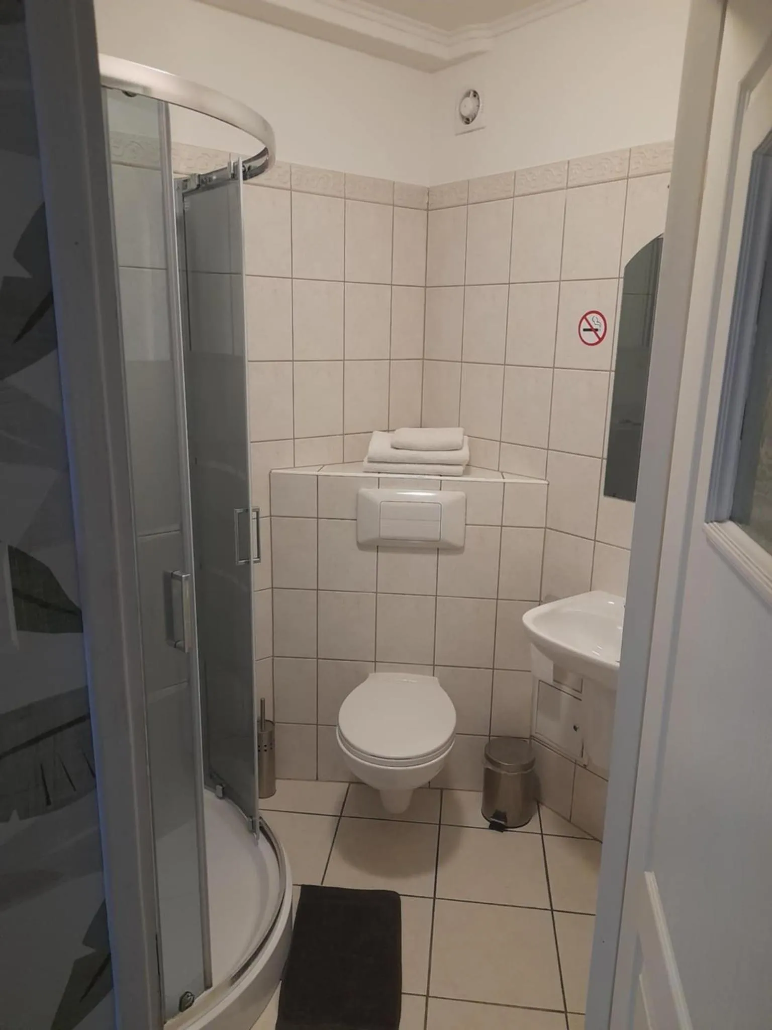 Shower in Noclegi u Marii