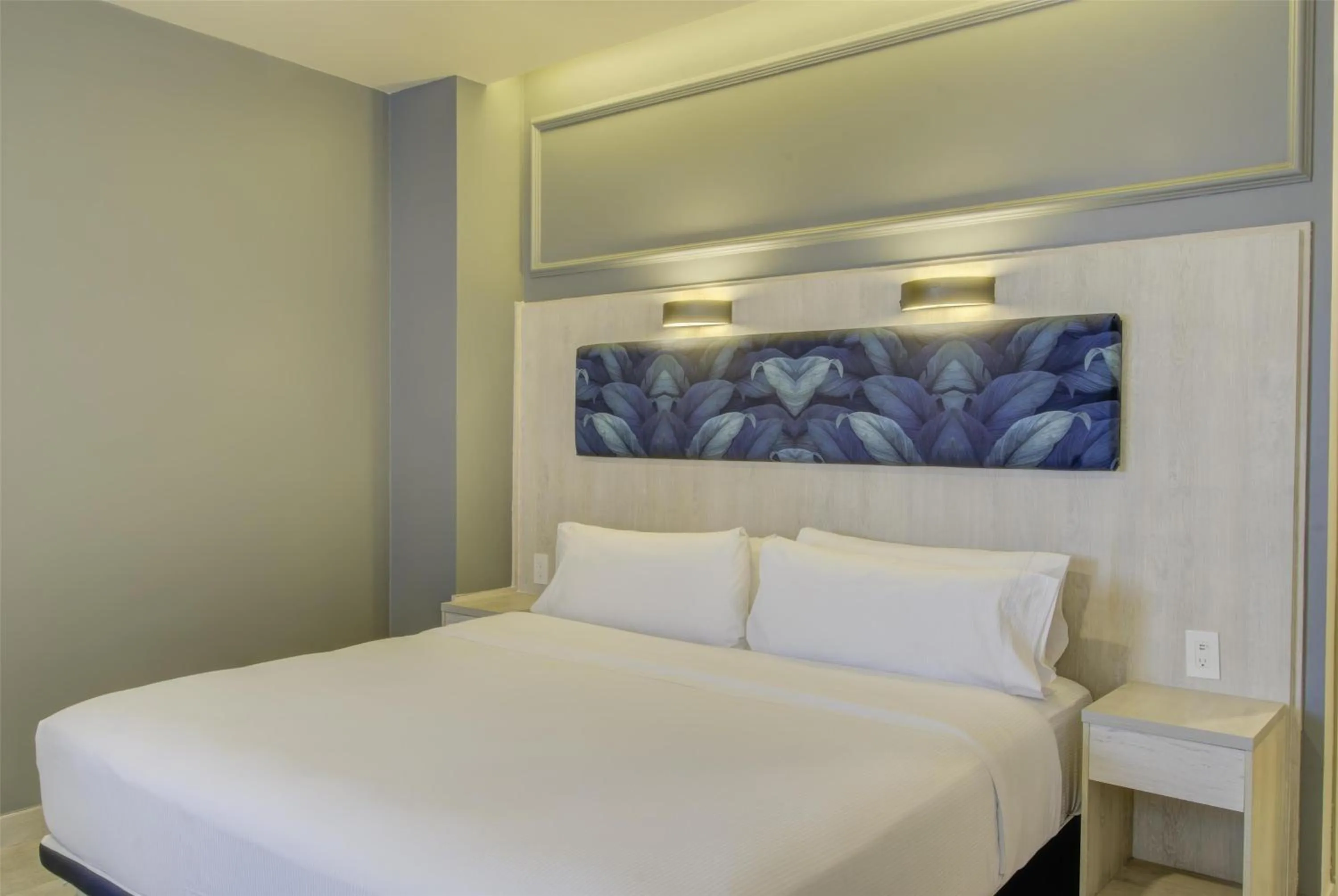 Bed in DoubleTree by Hilton Guayaquil