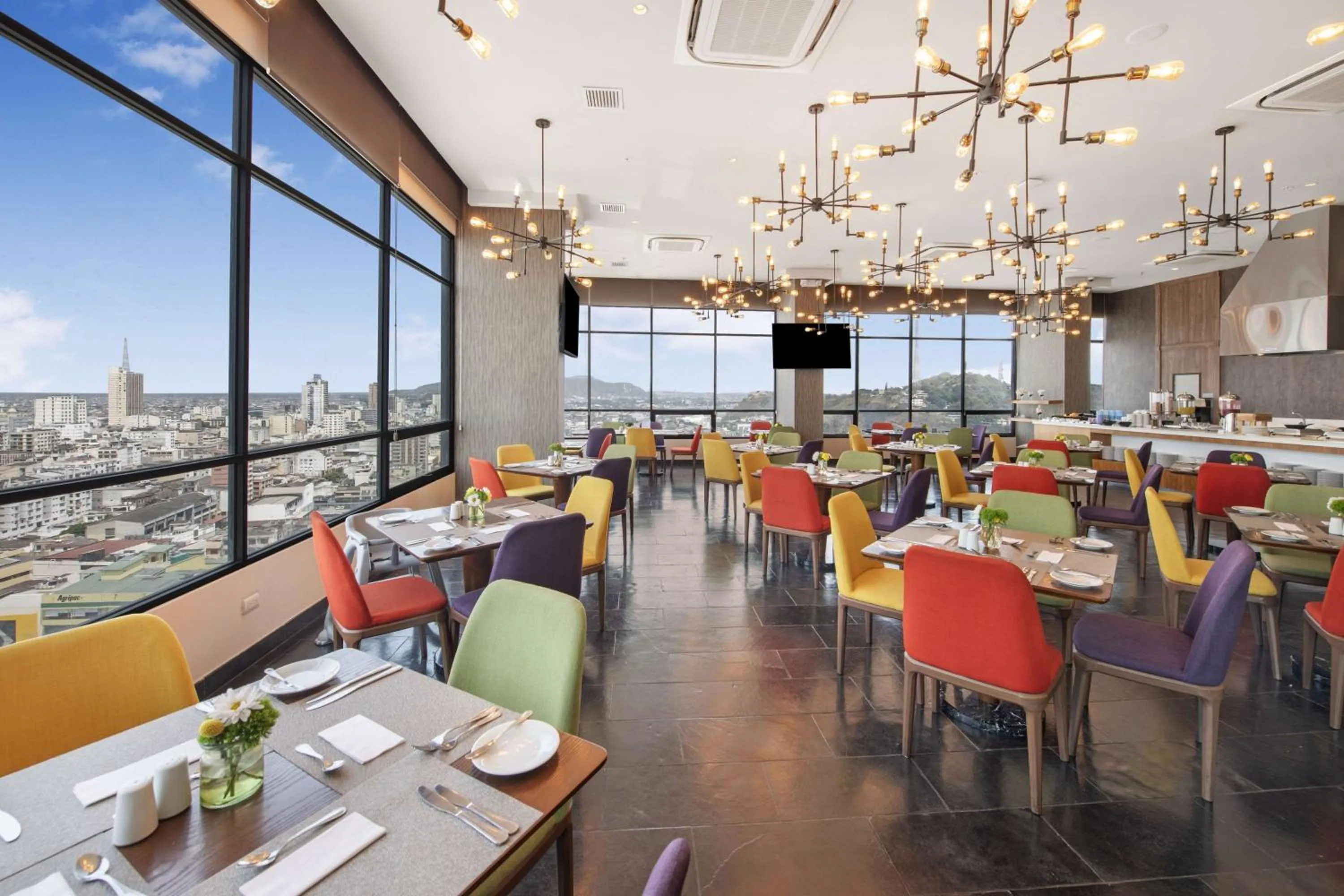 Restaurant/places to eat in DoubleTree by Hilton Guayaquil