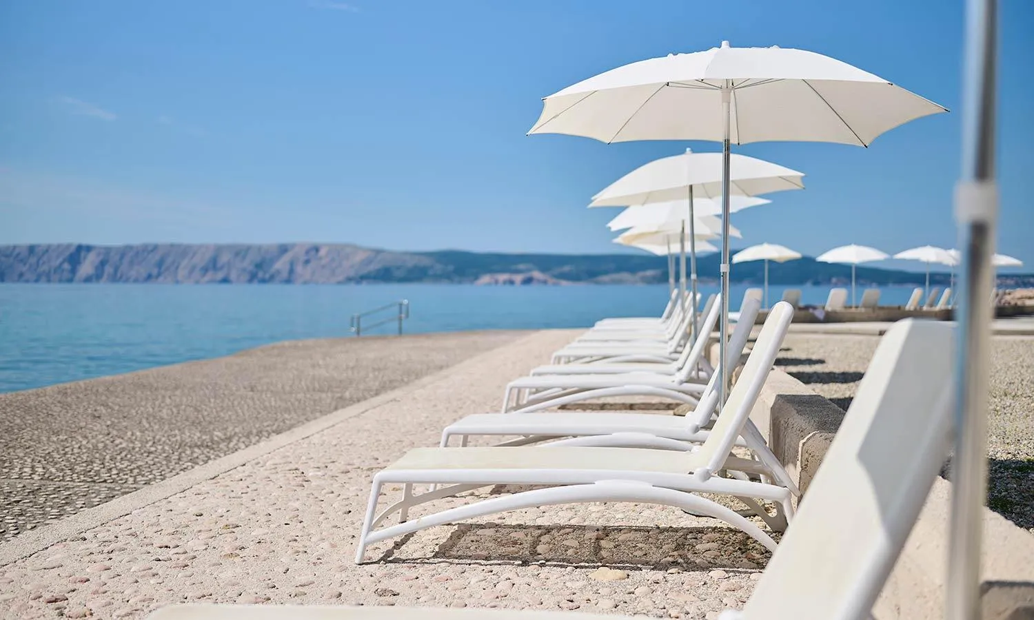 Beach in Aminess Vival Casa Lišanj