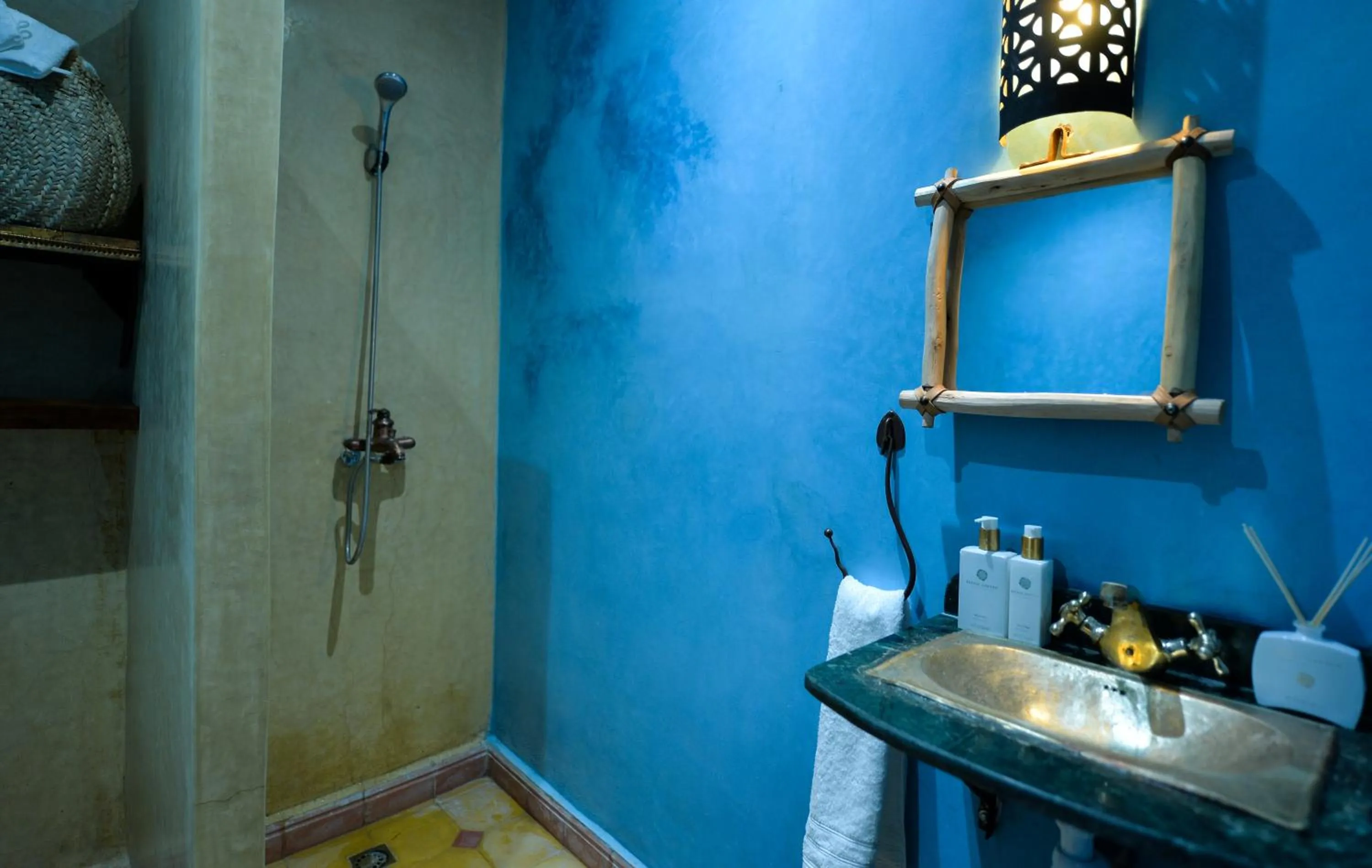 Bathroom in Casa De Marrakech Riad Guest House