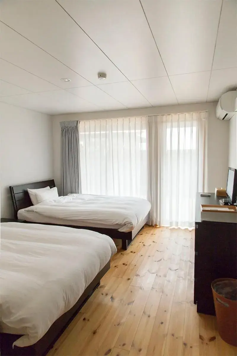 Twin Room with Garden View in Machiya no Yado Iroha Twin Room with Garden View in Machiya no Yado Iroha