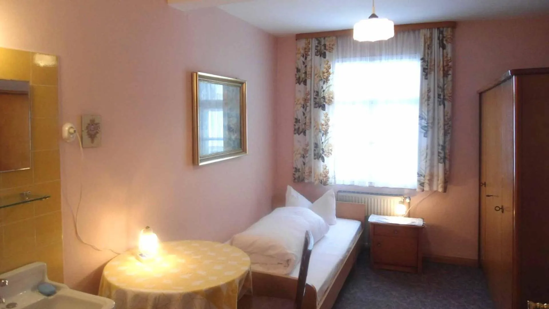 Photo of the whole room, Bed in Hotel Krone