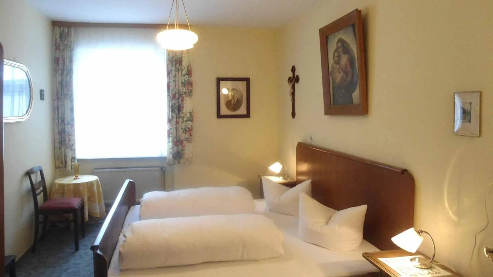 Photo of the whole room, Bed in Hotel Krone