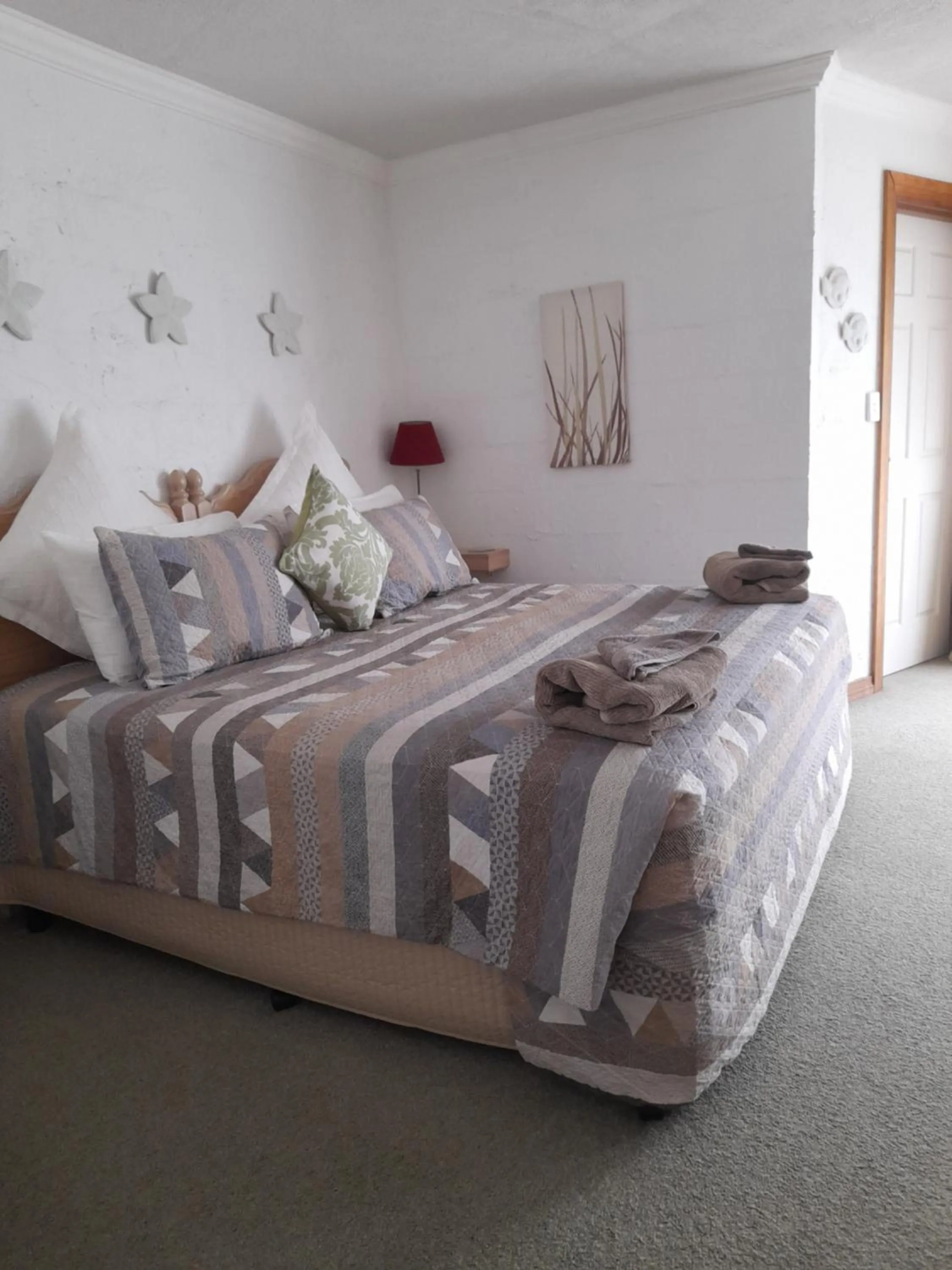 Bedroom, Bed in A view of Mount Warning