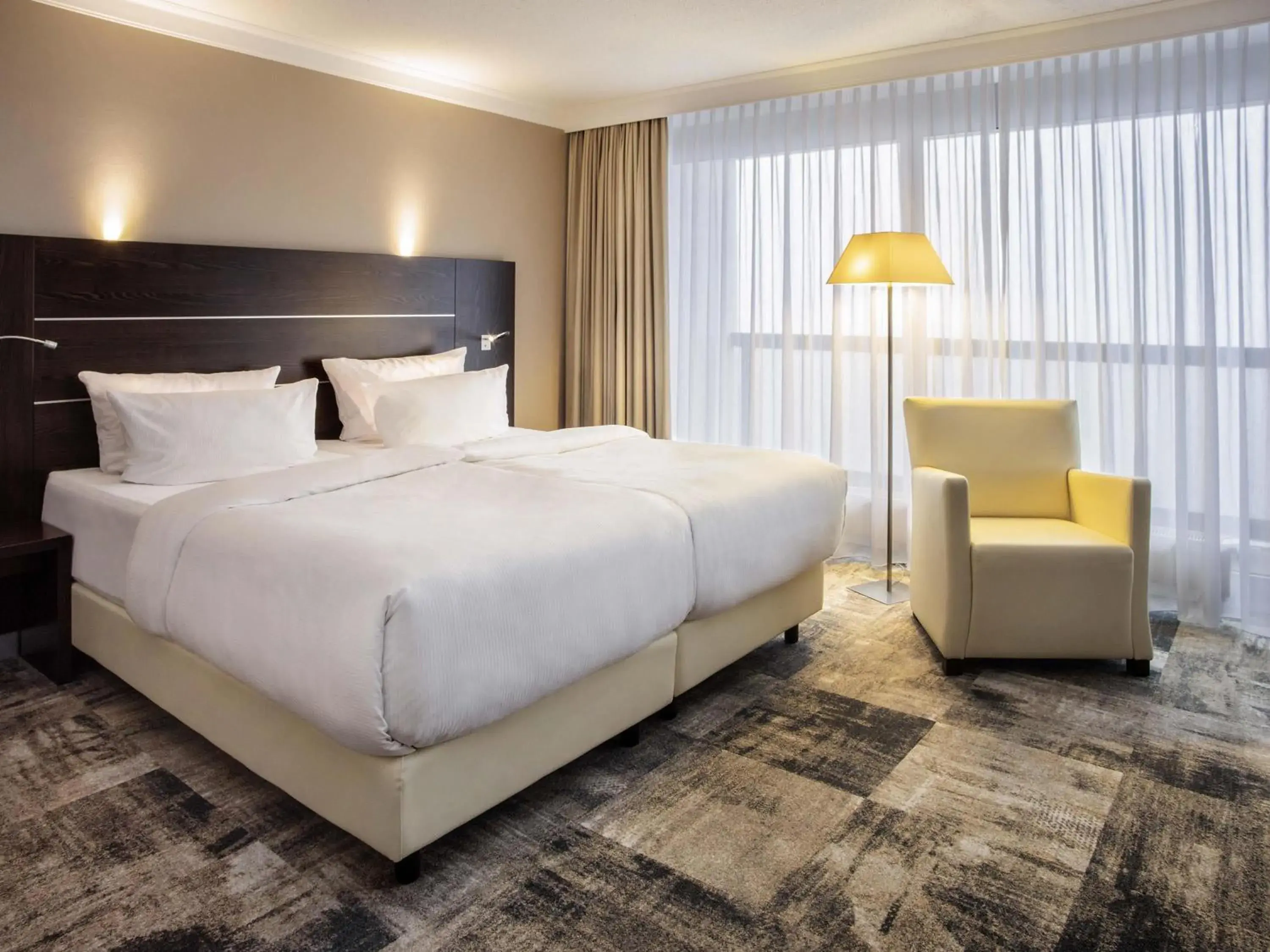 Bedroom, Bed in Mercure Hotel Lüdenscheid Bedroom, Bed in Mercure Hotel Lüdenscheid