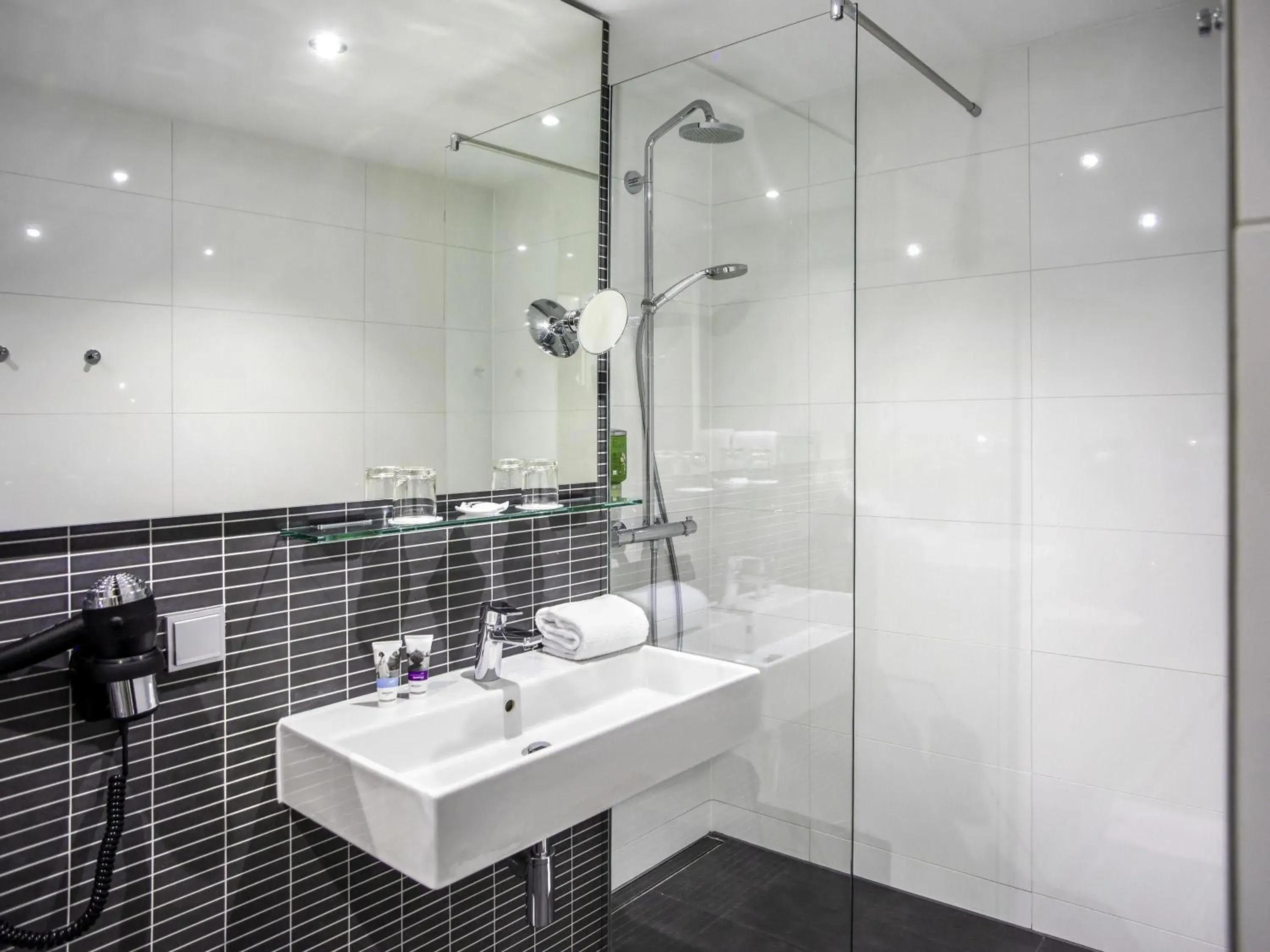 Bedroom in Mercure Hotel Lüdenscheid Bedroom in Mercure Hotel Lüdenscheid