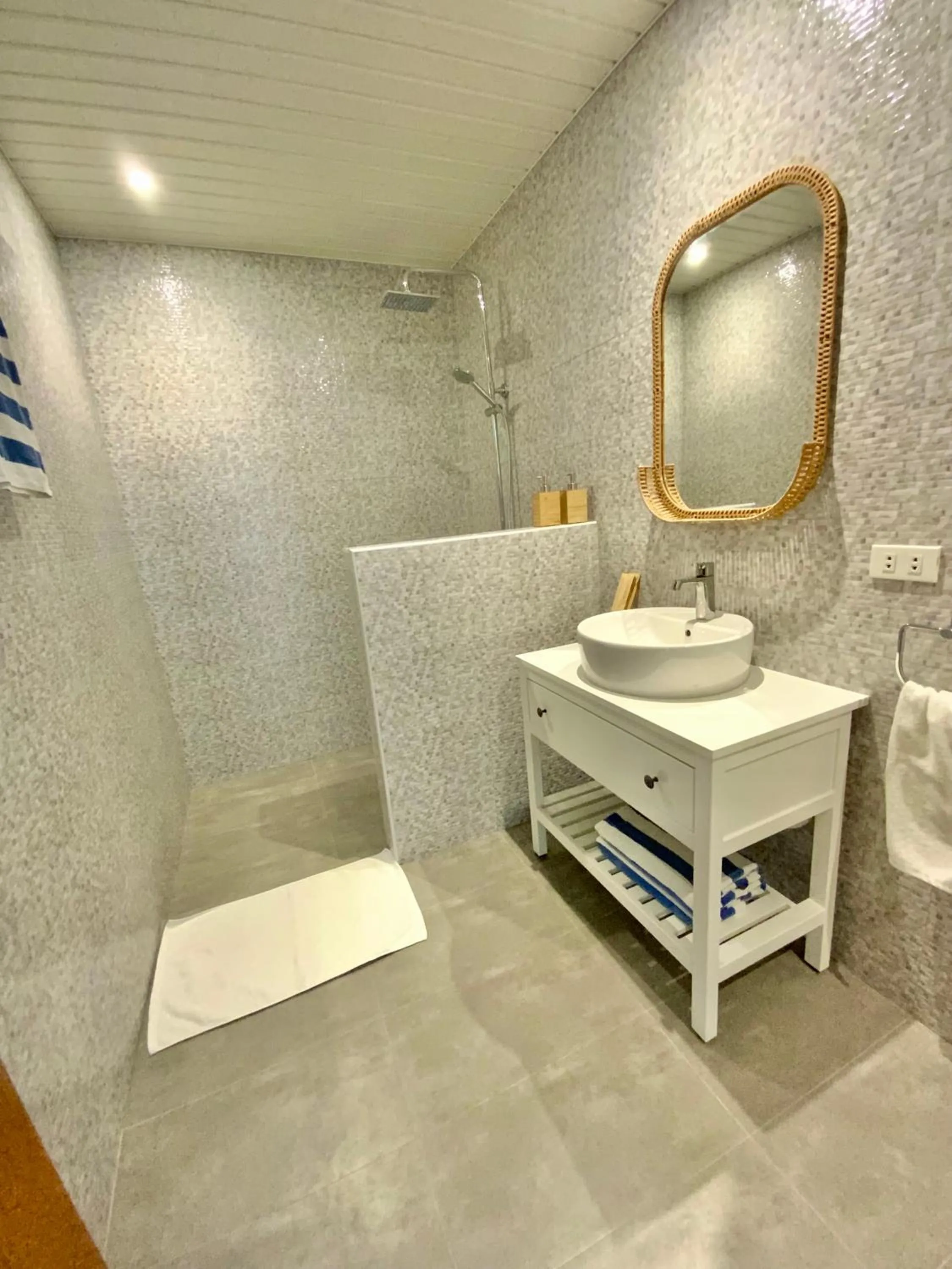 Tuburan Cove Beach Resort