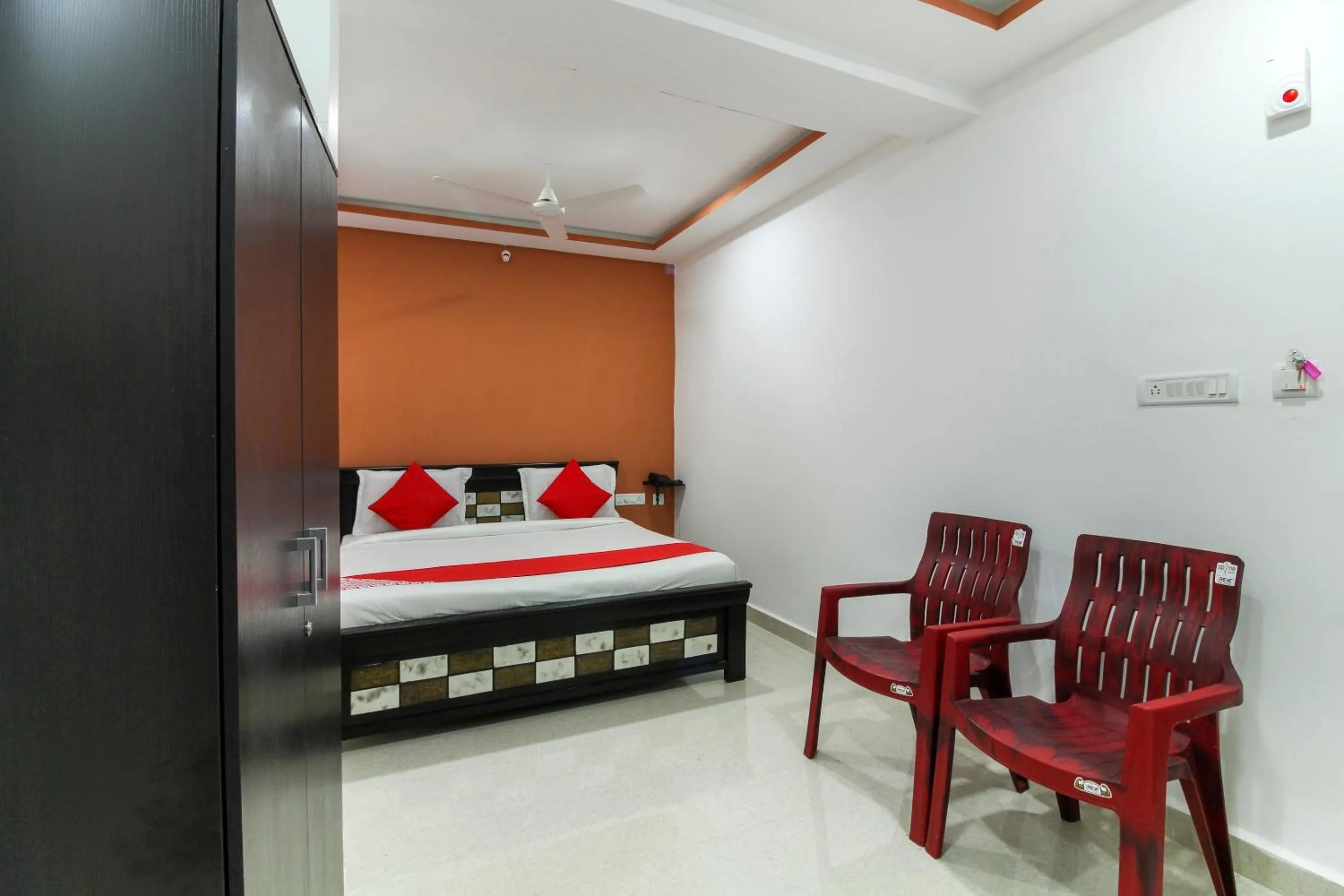 Bedroom, Bed in Super Hotel O New Cyber Grand Madhapur