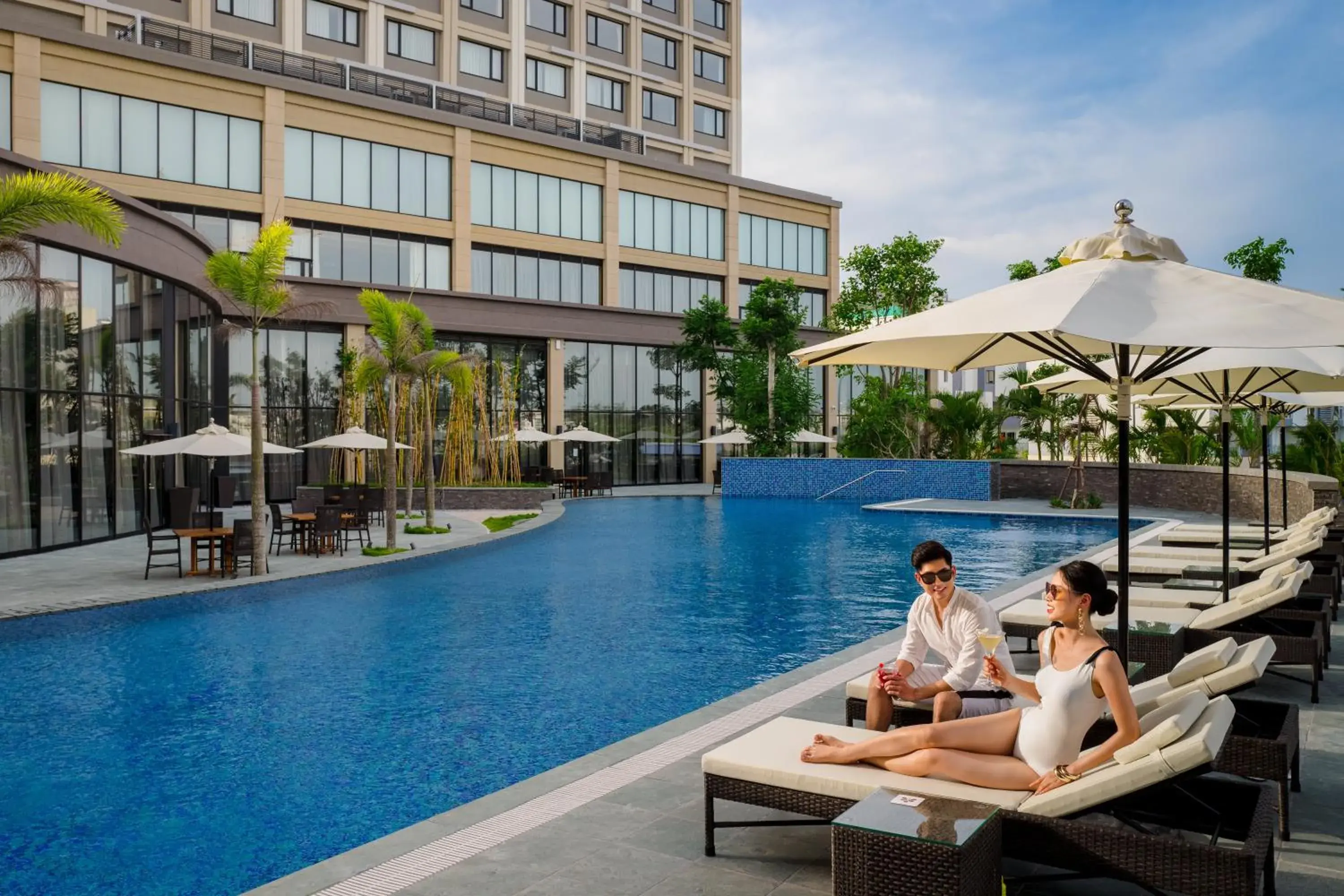 Swimming pool in Hotel Nikko Hai Phong Swimming pool in Hotel Nikko Hai Phong