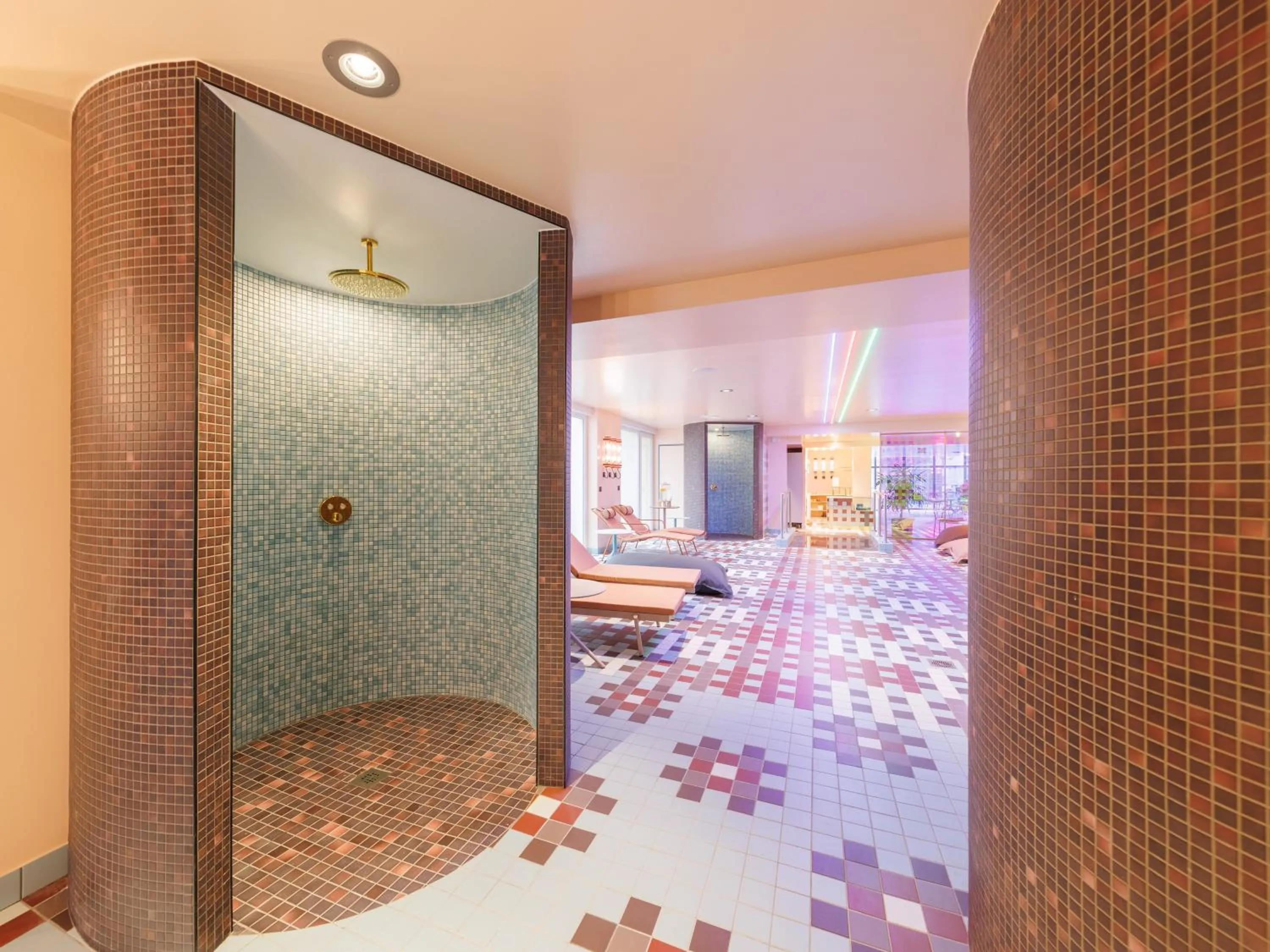 Shower in Aiden by Best Western Clermont-Ferrand Hotel & Spa