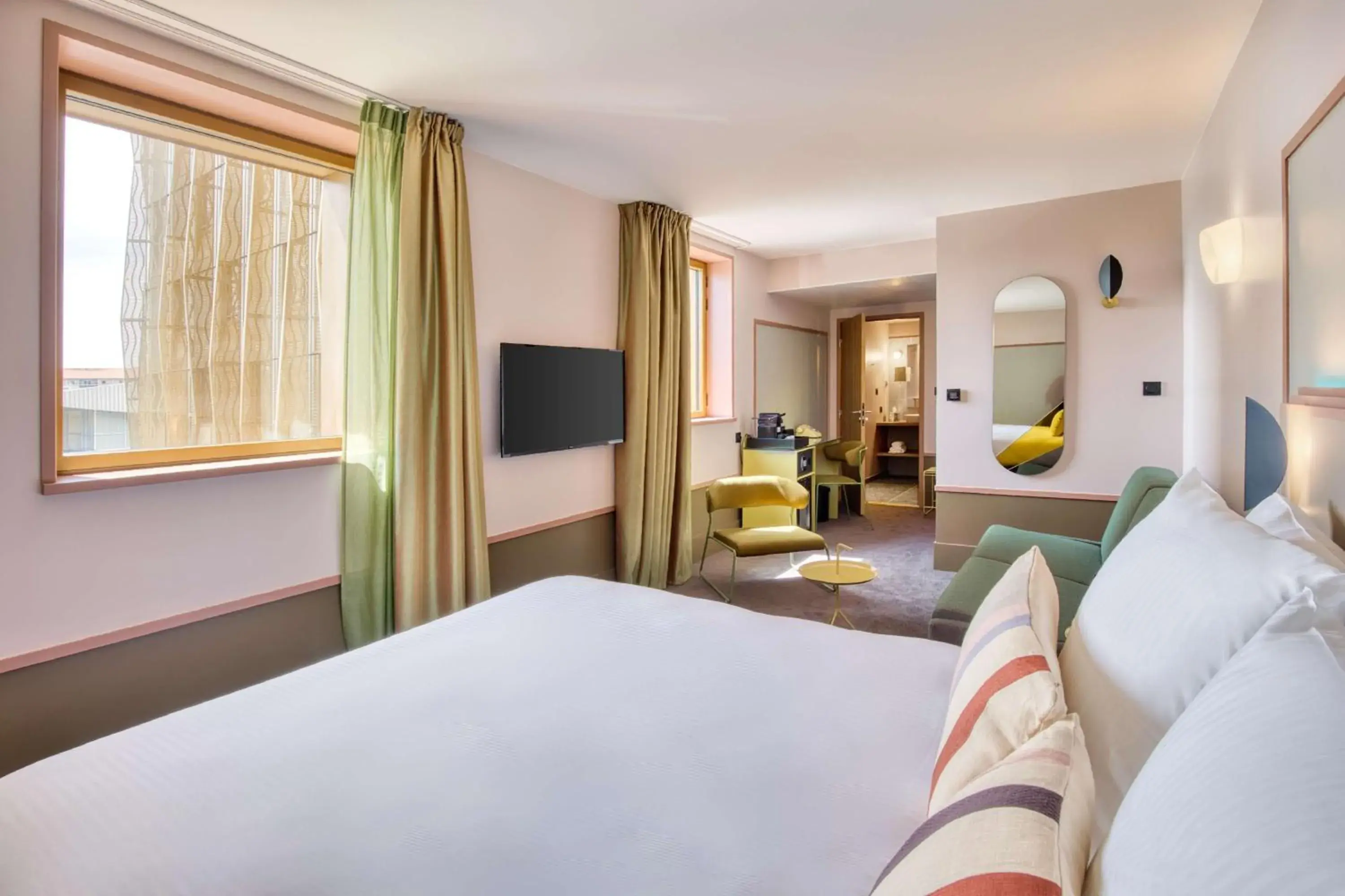 Bedroom, Bed in Aiden by Best Western Clermont-Ferrand Hotel & Spa Bedroom, Bed in Aiden by Best Western Clermont-Ferrand Hotel & Spa
