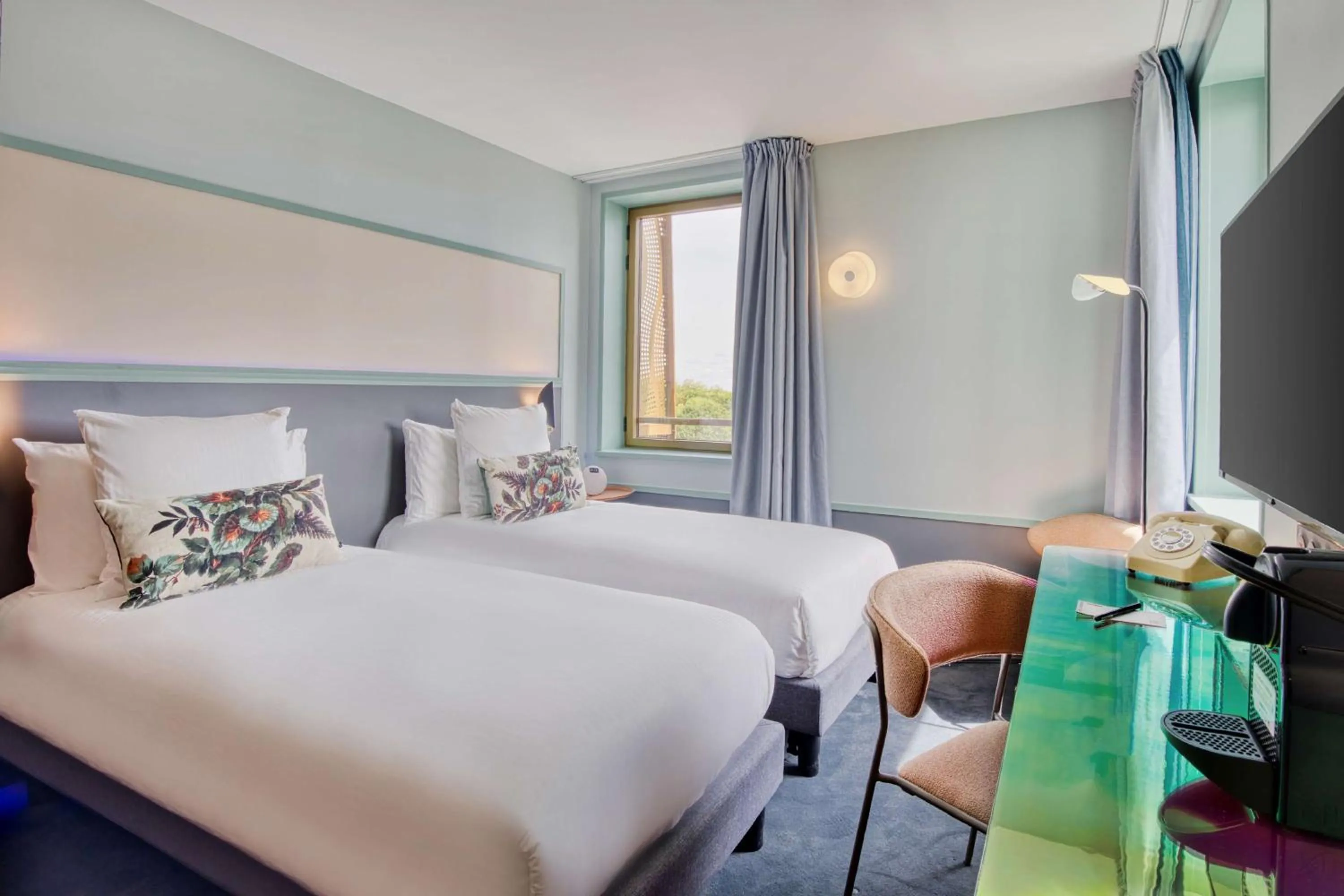 Bedroom, Bed in Aiden by Best Western Clermont-Ferrand Hotel & Spa