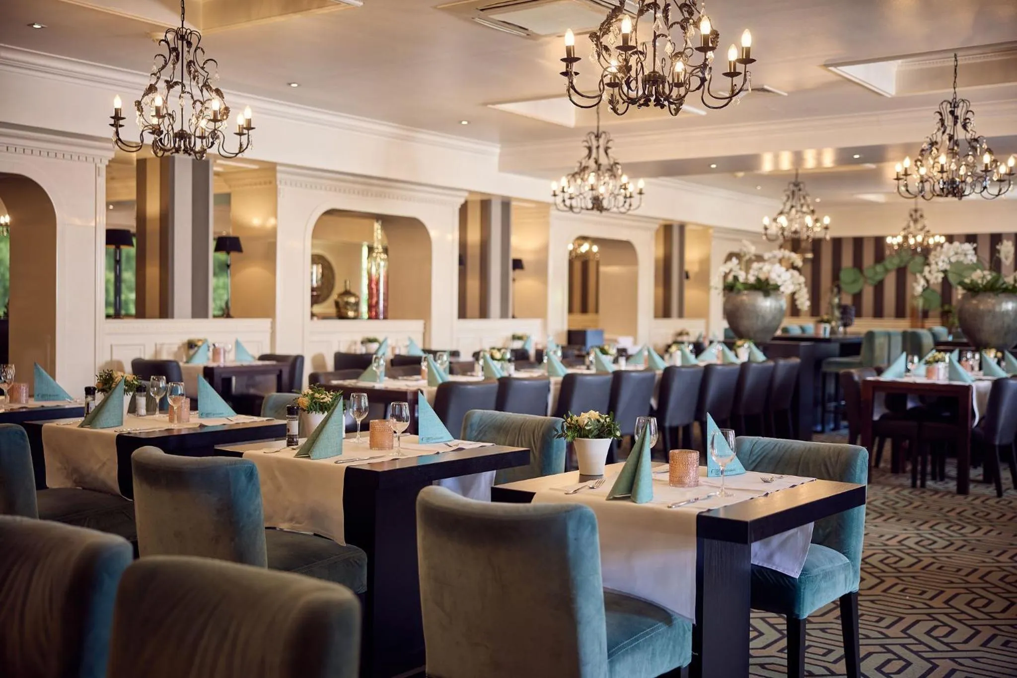 Restaurant/places to eat in Hotel Moers van der Valk