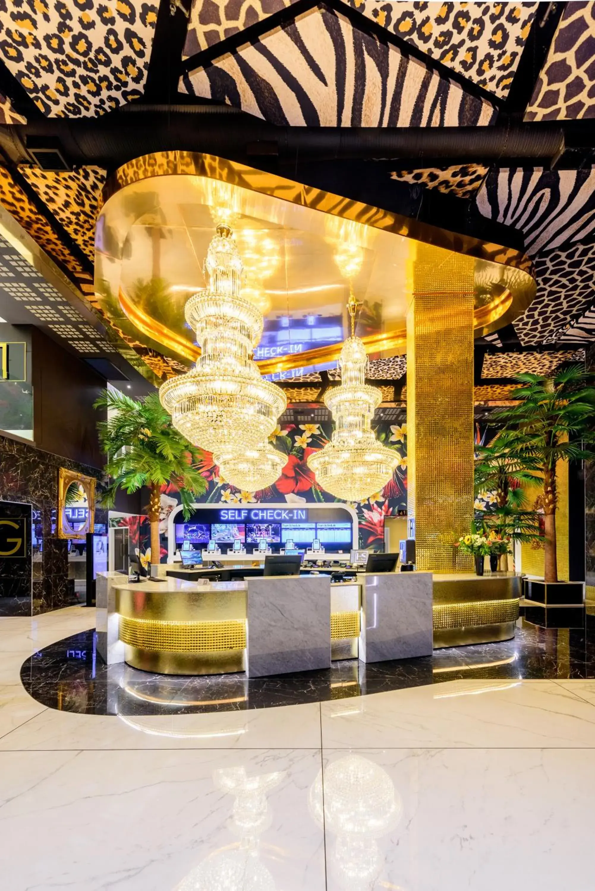 Lobby or reception in Hotel Sky Sandton Lobby or reception in Hotel Sky Sandton