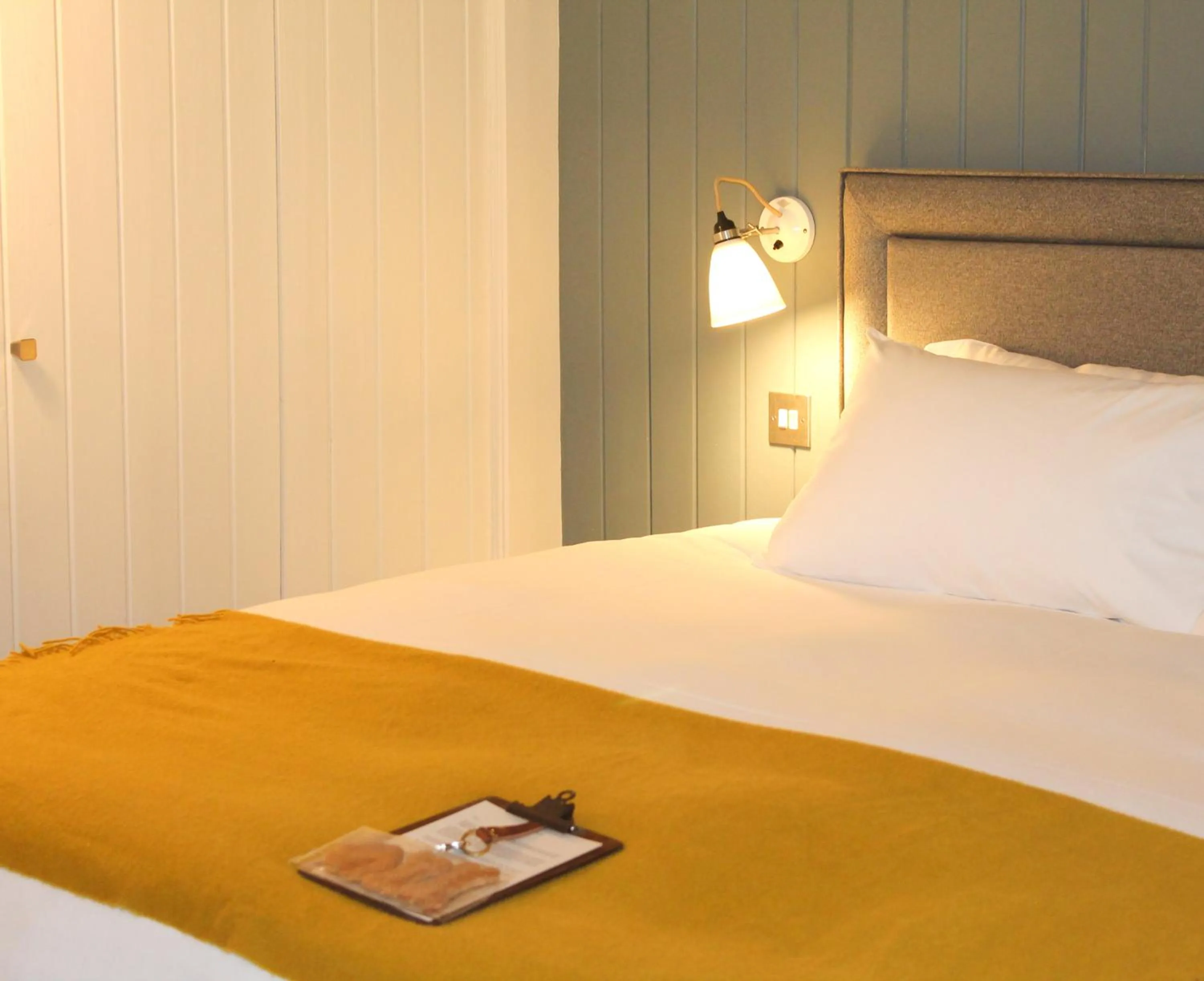 Bedroom, Bed in The Swan at Forest Row