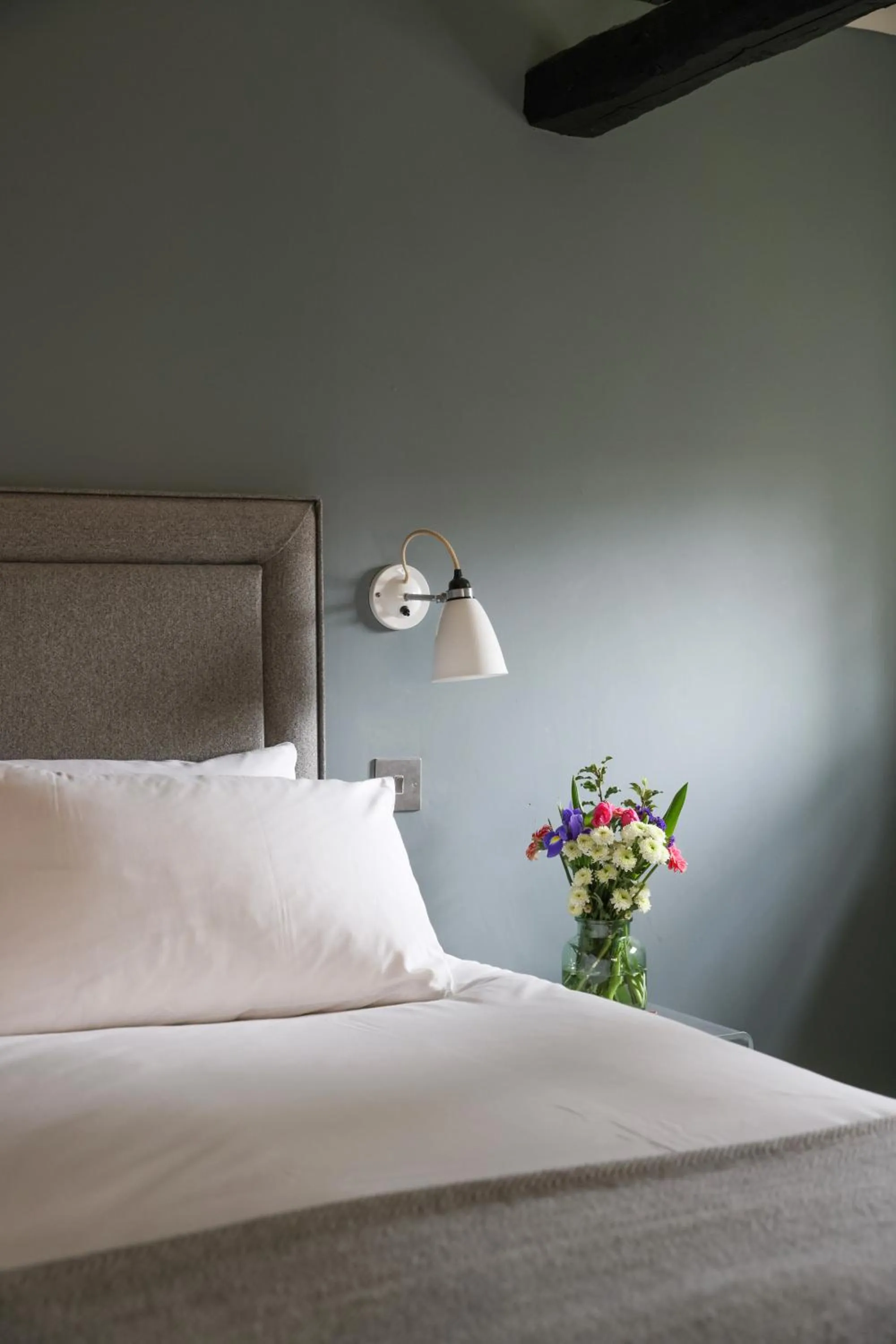 Bedroom, Bed in The Swan at Forest Row