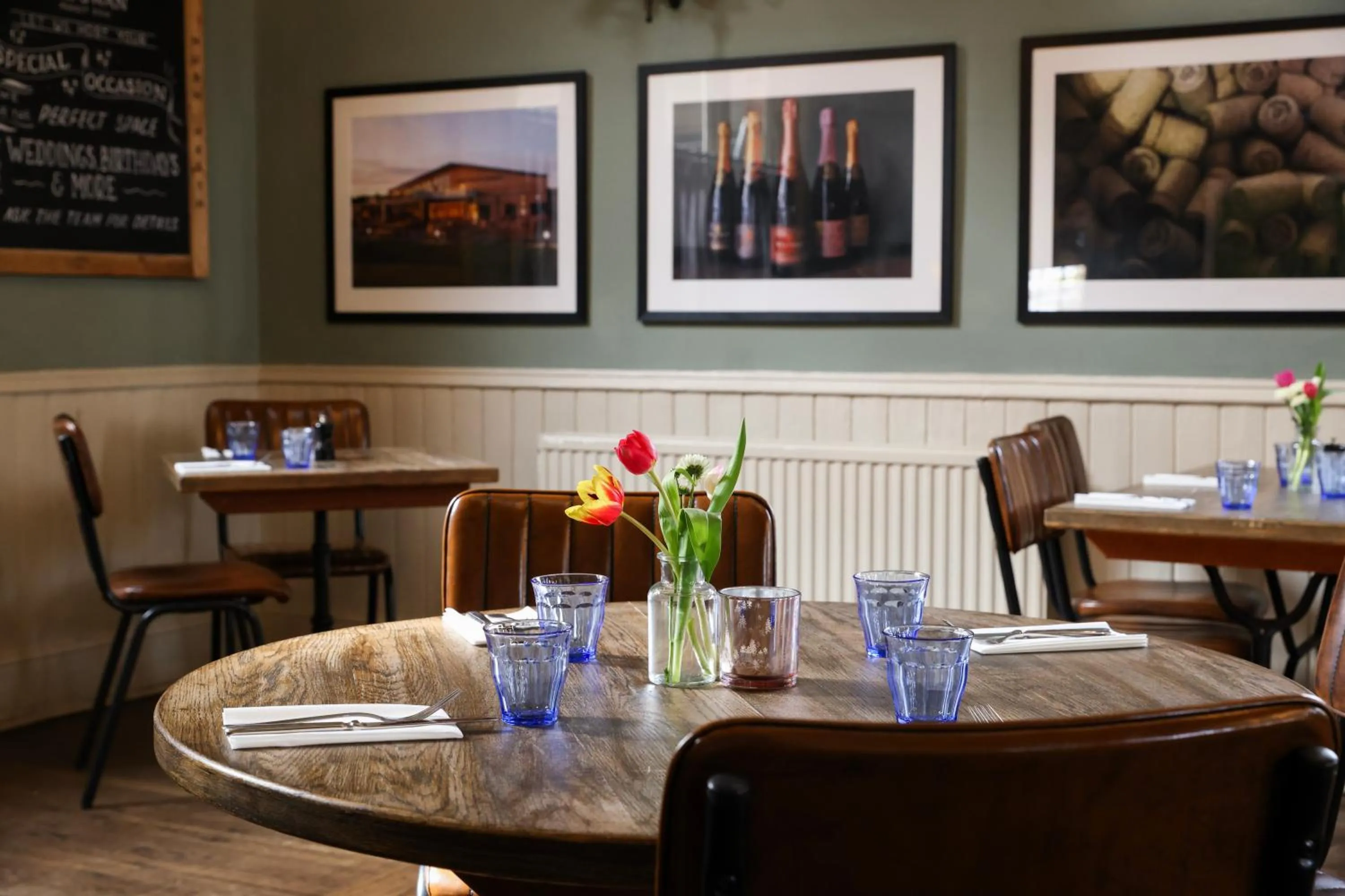 Restaurant/places to eat in The Swan at Forest Row