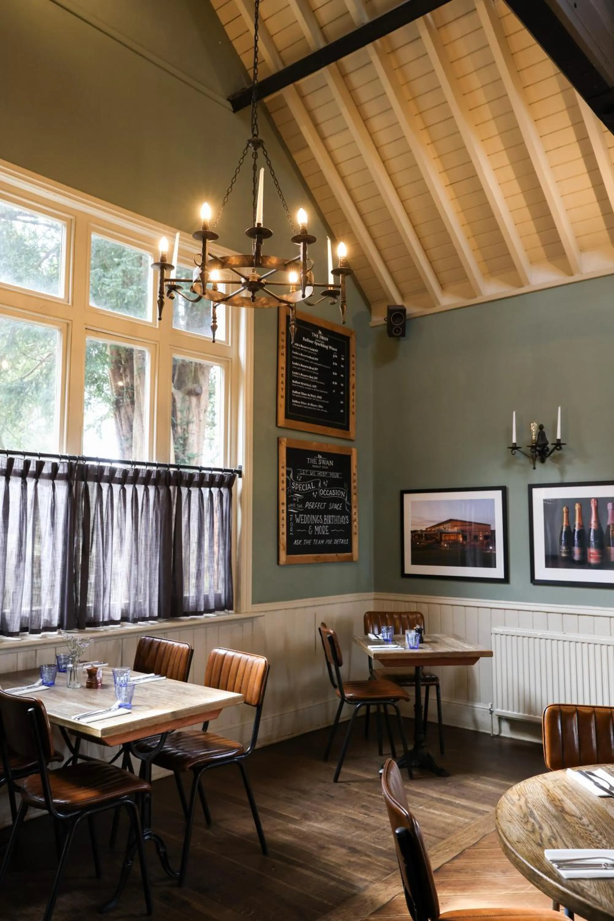 Restaurant/places to eat in The Swan at Forest Row