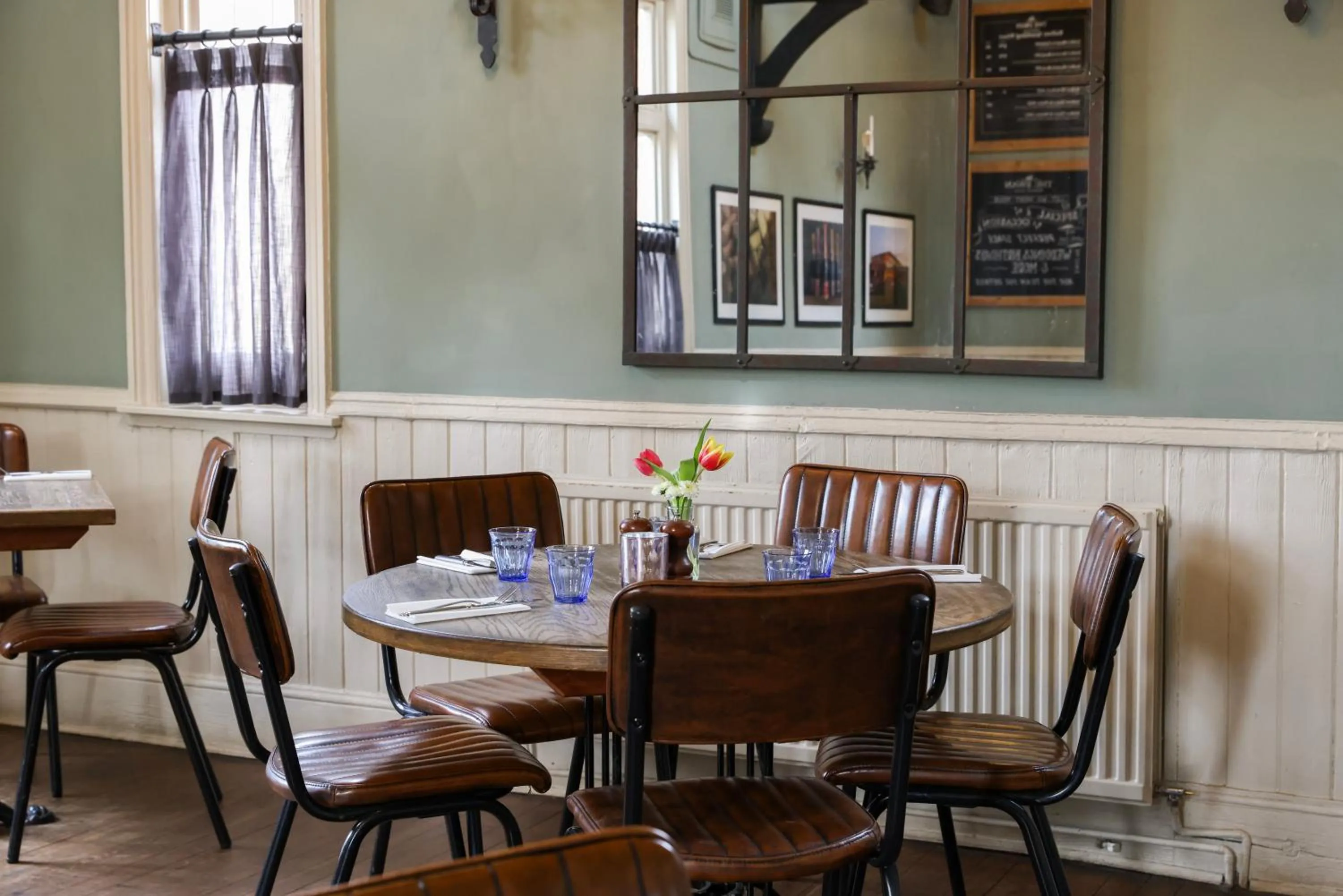 Restaurant/places to eat in The Swan at Forest Row