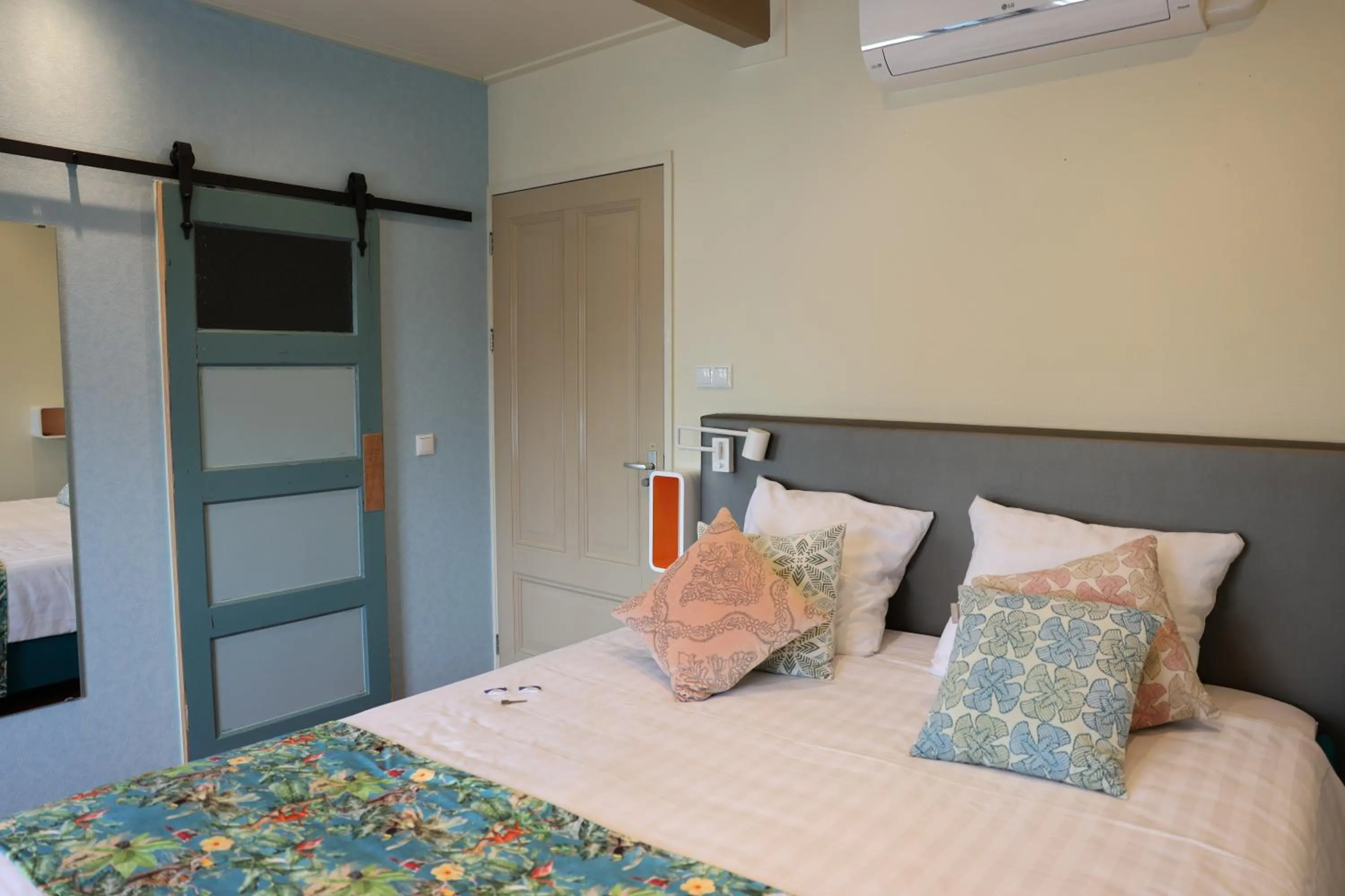 Bed in B & B Marrum Hotel Marrum