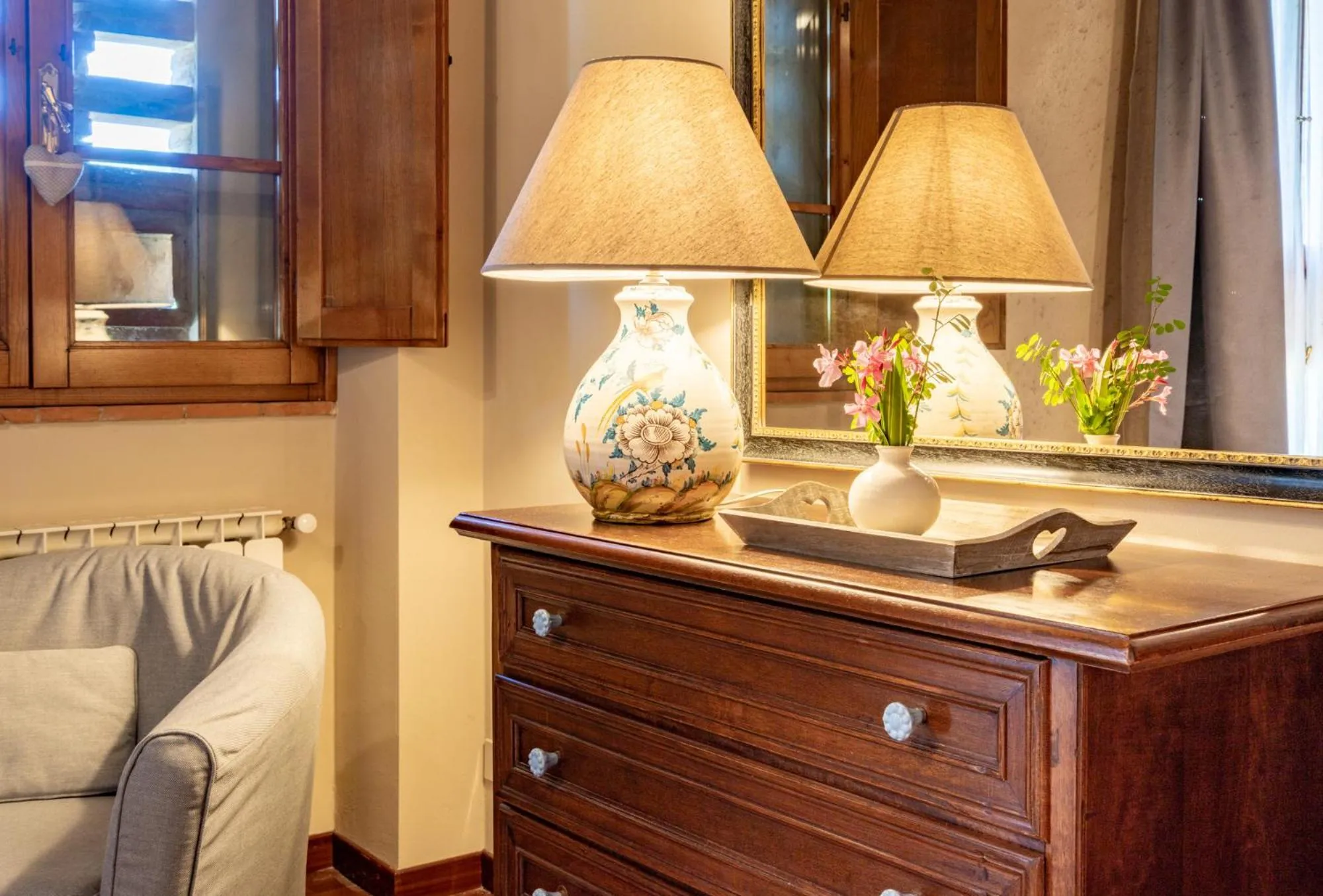 Decorative detail in GHIZZOLO Residence - Refurbished Pool 2025