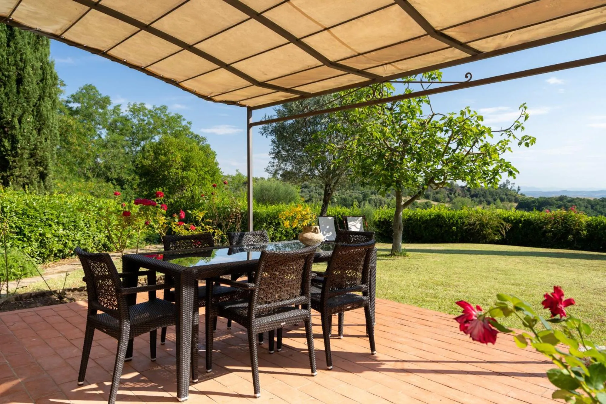 Patio in GHIZZOLO Residence - Refurbished Pool 2025