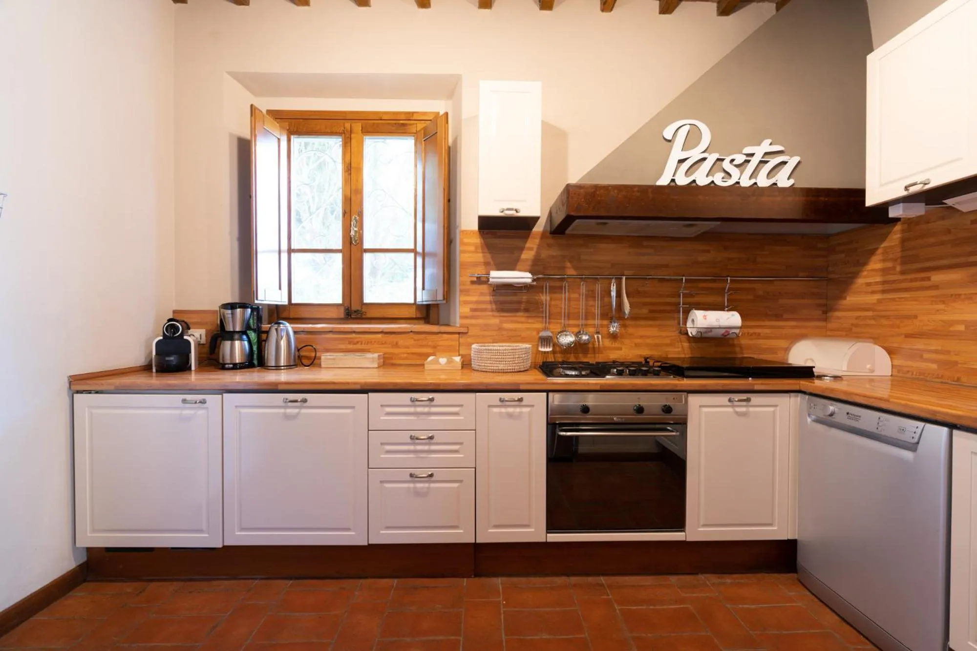 Kitchen or kitchenette in GHIZZOLO Residence - Refurbished Pool 2025