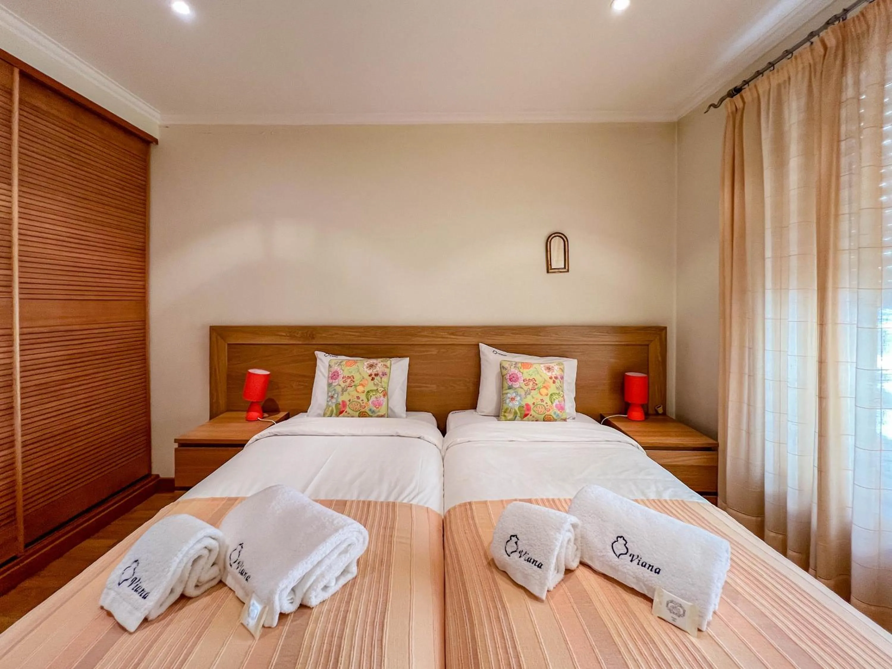 Bed in Casa Coração de Viana - Near the Beach Apartment